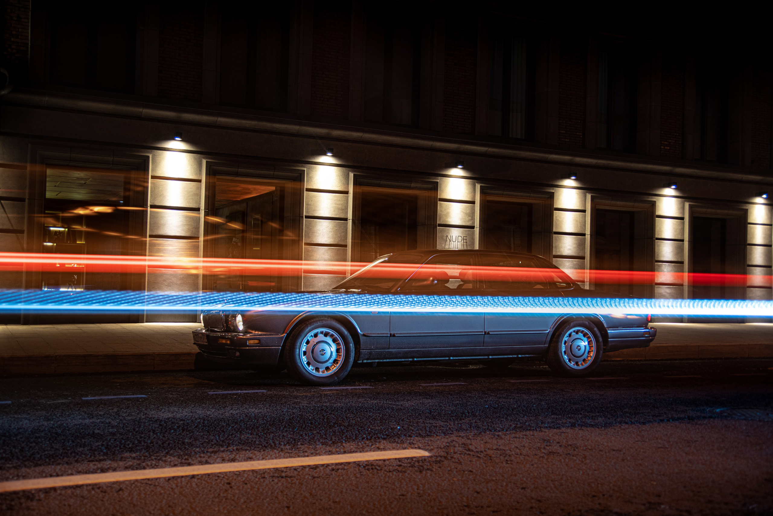 Ночная фотосъемка автомобиля. Жуков Илья  свадебный фотограф в Москве