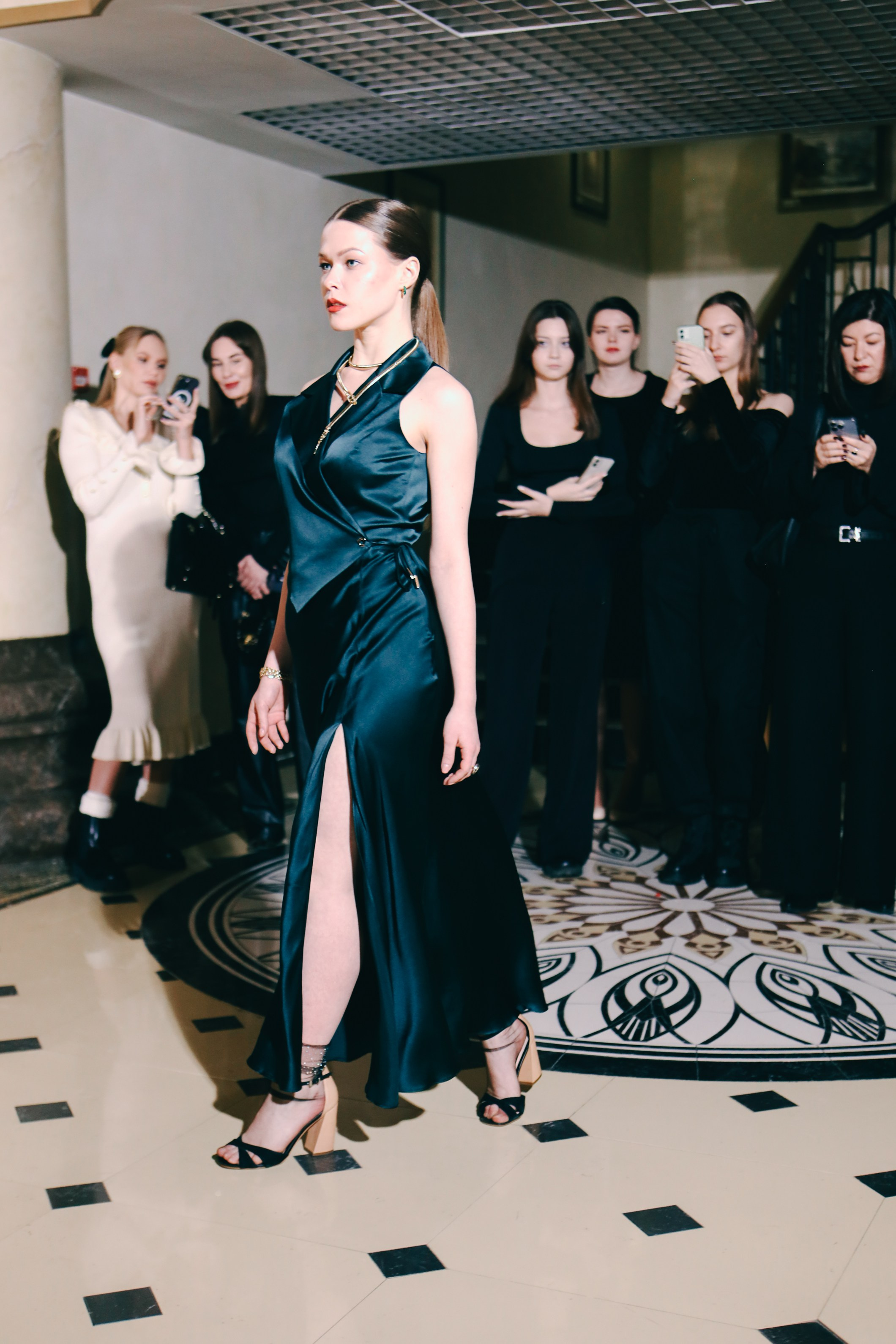 ЦГД. Показ 09.12. Fashion Фотограф в СПб Yana Kochkina