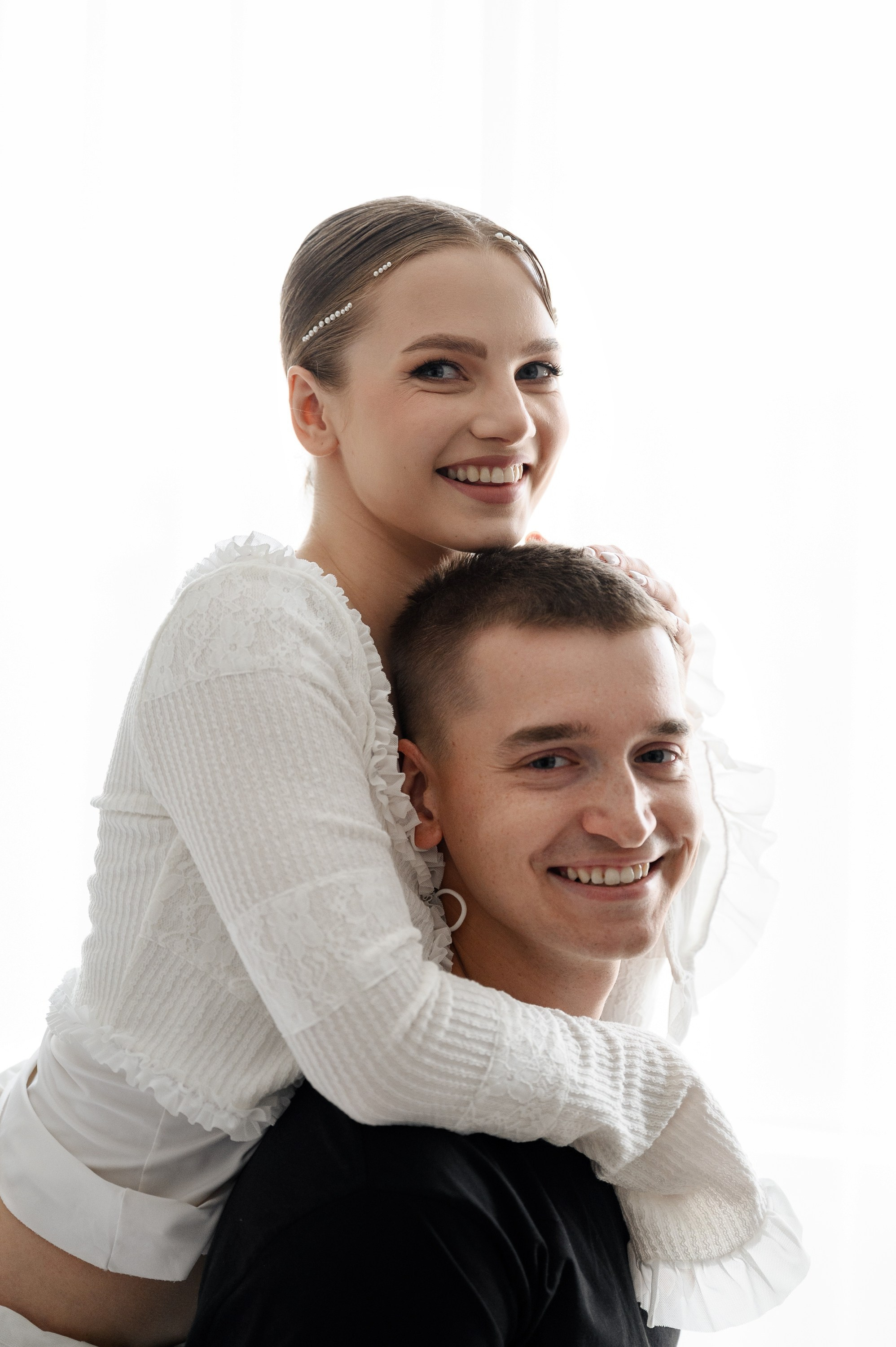 Кирилл и Анна. Zhulanovilya