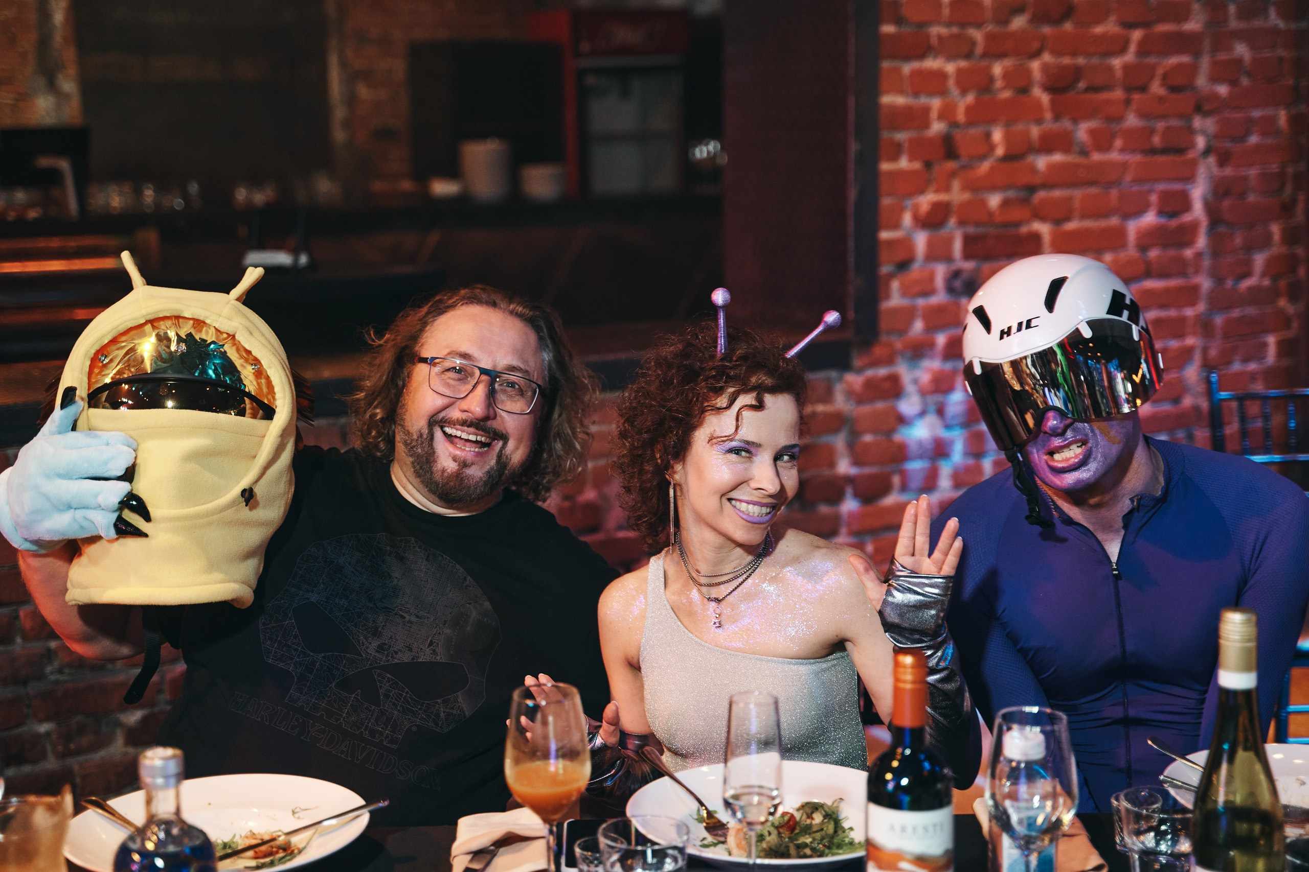 Межгалактический форум. Фотограф Слава Кайгородов