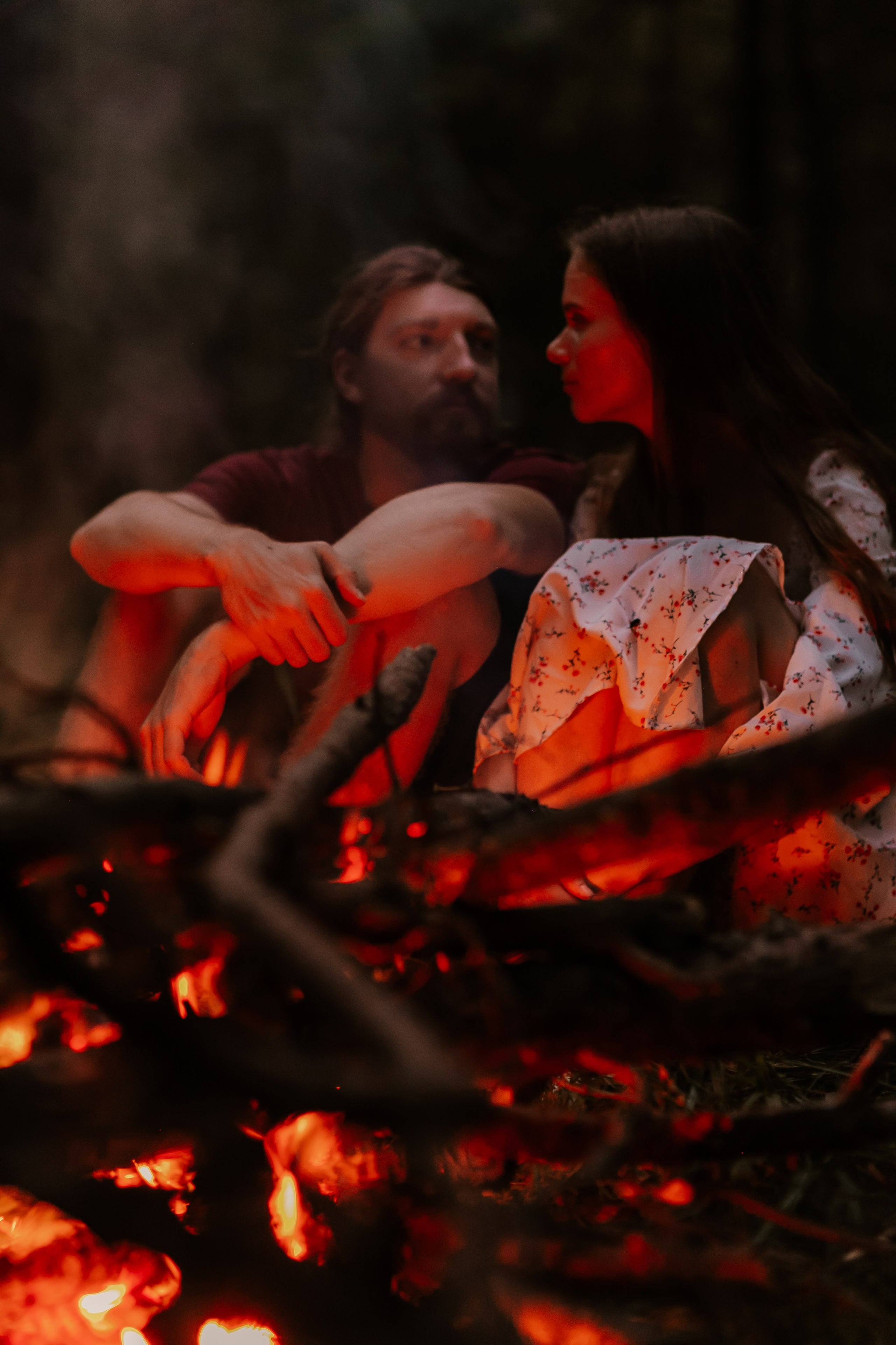 Атмосферная съемка Маши и Лёши в лесу наедине с природой. Свадебный и репортажный фотограф в Ярославле и Санкт-Петербурге Роман Микрюков