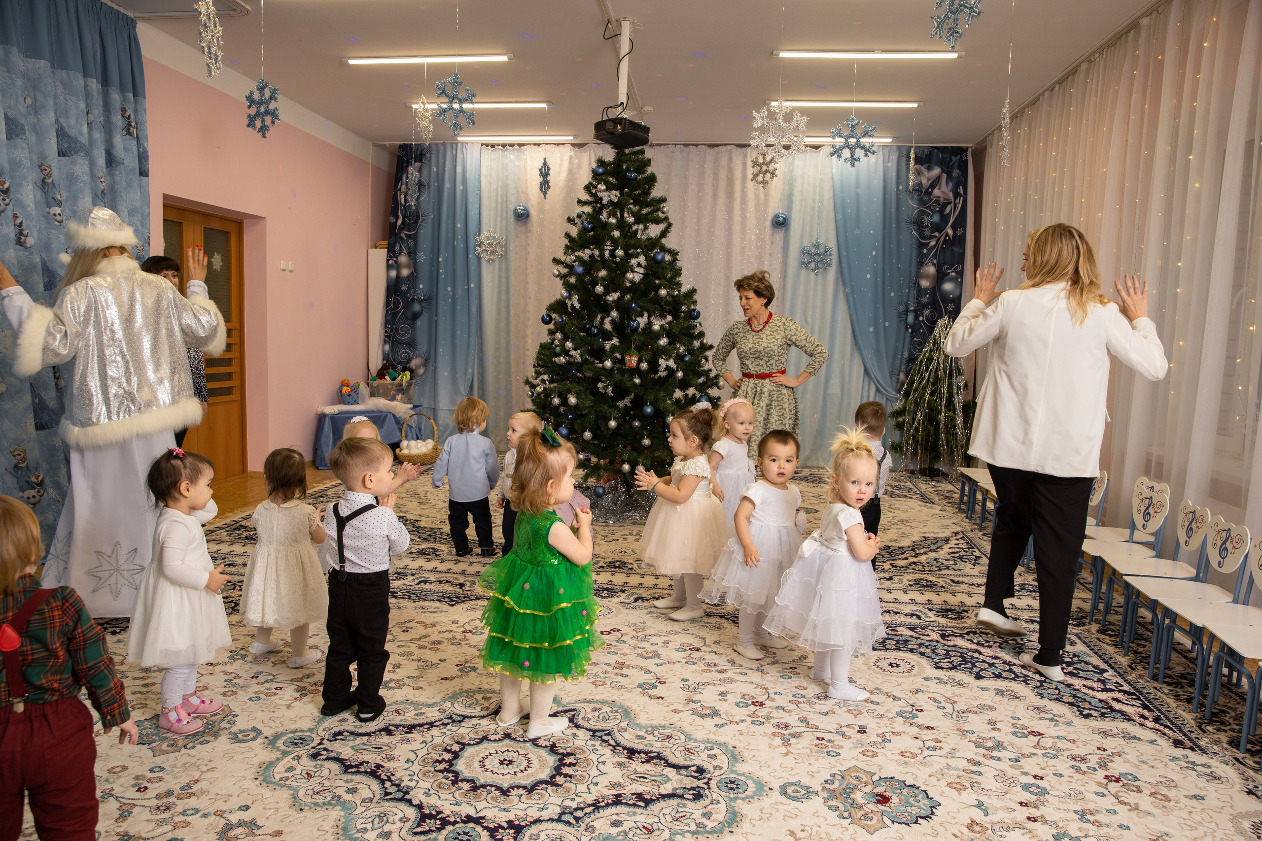 Новогодний утренник Успех. Фотограф в Железнодорожном и Балашихе