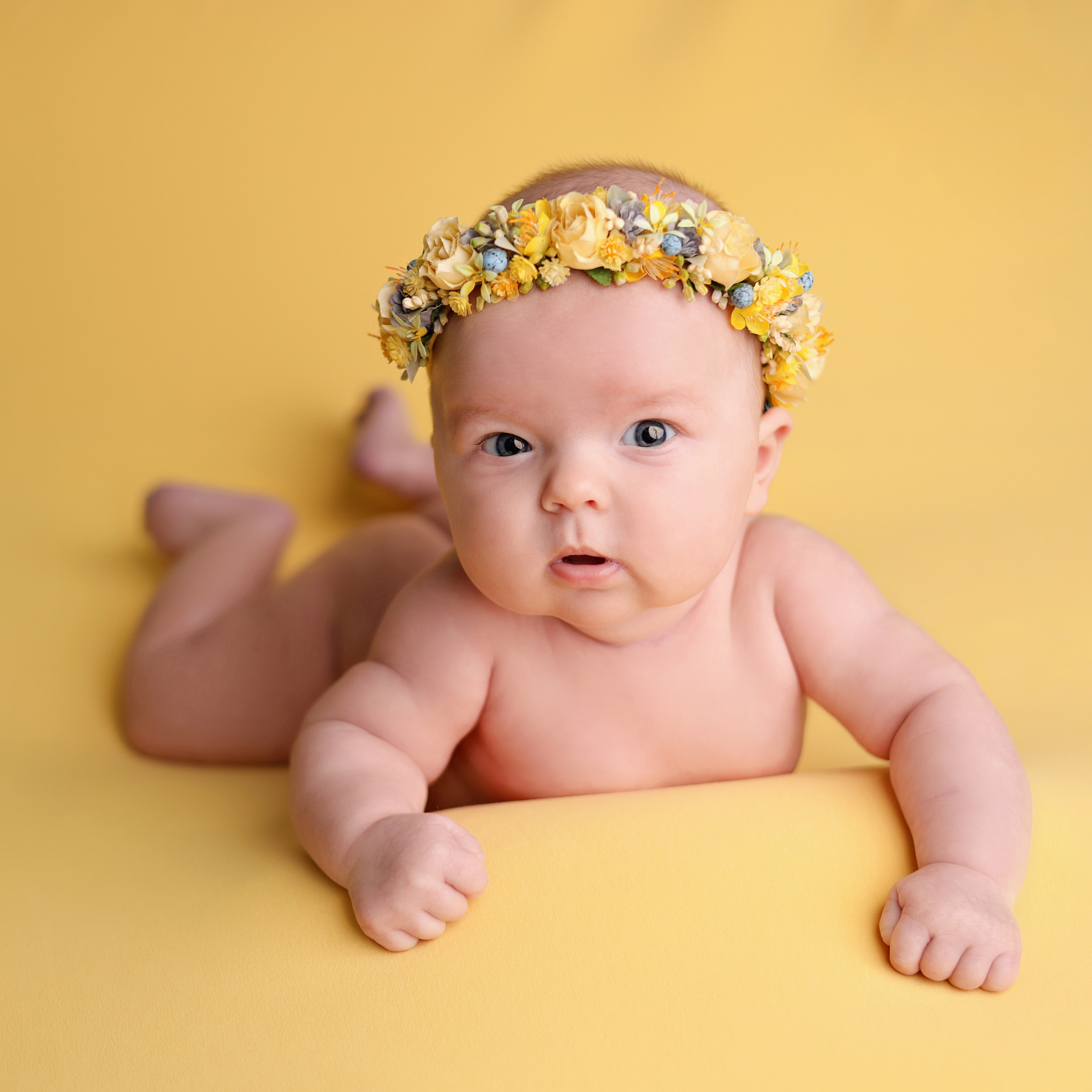 Костюмы для фотосъёмки девочек 3х месяцев. Фотограф новорожденных Москва. Ньюборн фотограф Москва