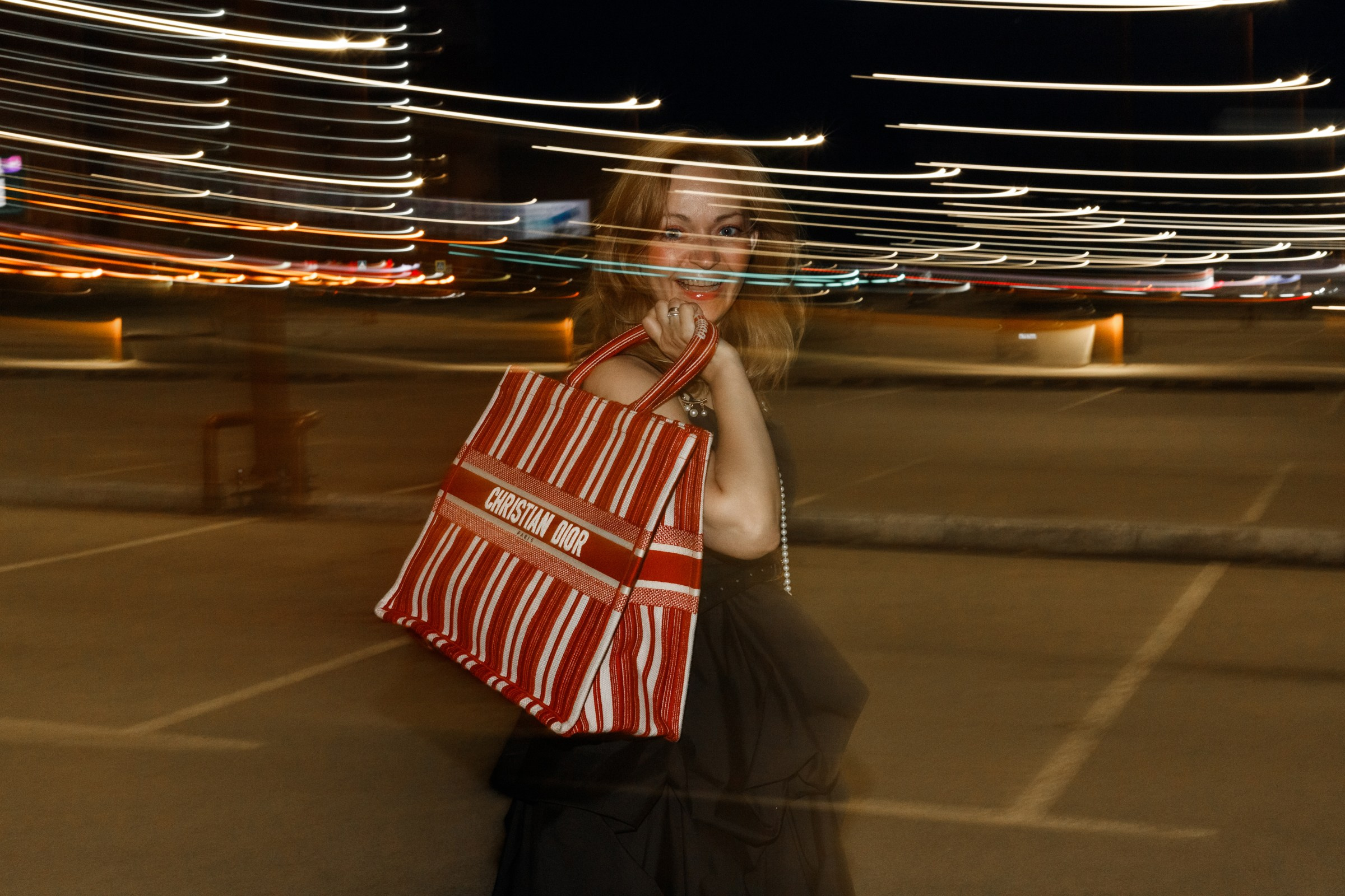 Ночная серия. Вспышка. Наталья. Евгения. Июнь 2025. Фотограф Пермь. Свадьбы. Семья и дети, школа, д. сад. Фотокниги