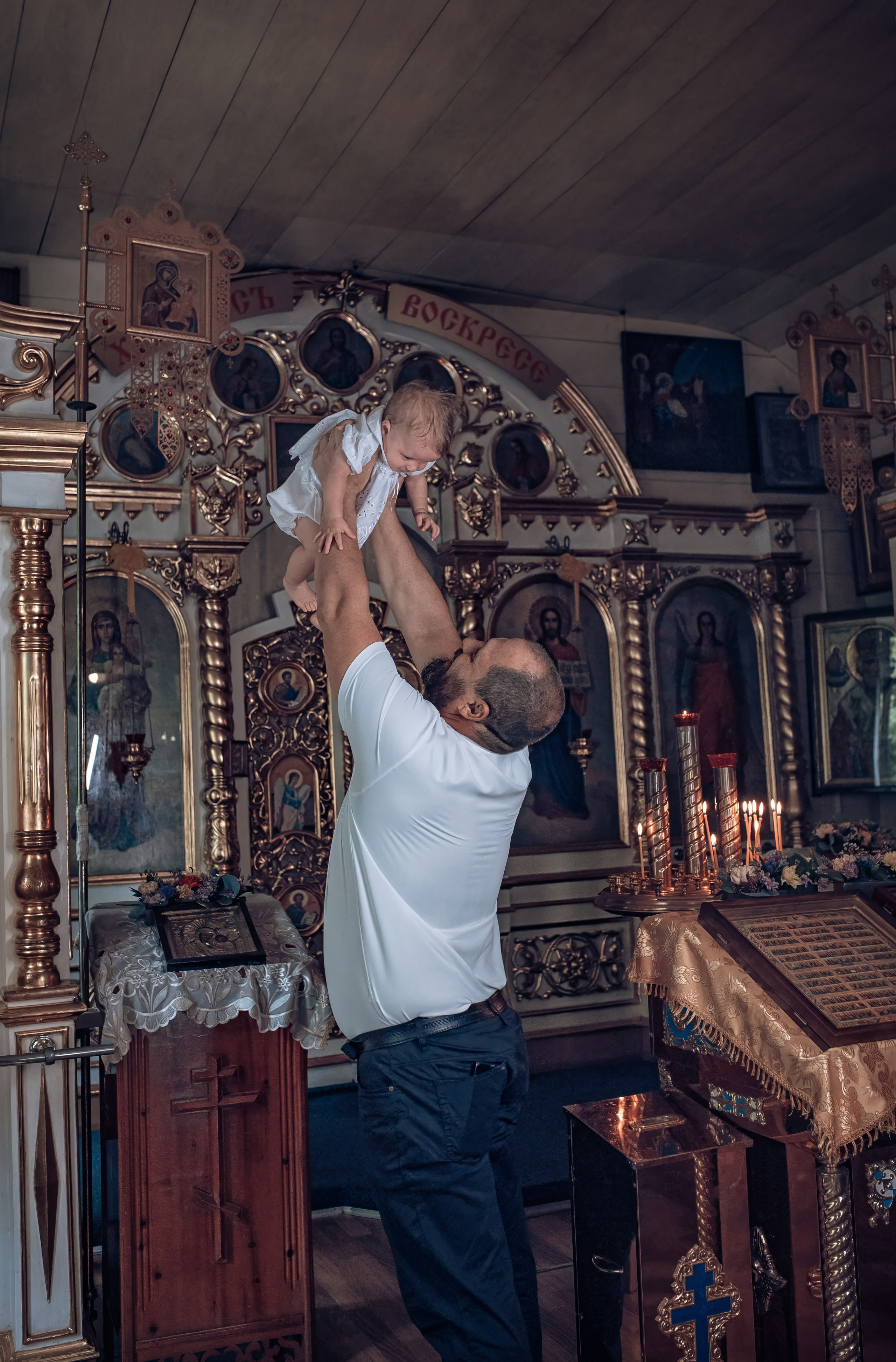 Съемка таинства крещения в храме Николая Чудотворца Красноярск. Фотографы крещения/венчания  Красноярск Татьяна и Вячеслав Переваловы