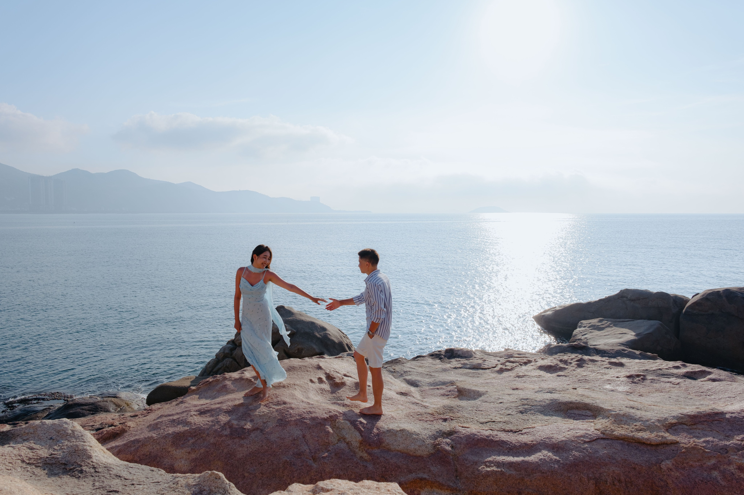 "She said YES!". Portrait photographer Nha Trang | Julia Meshanina