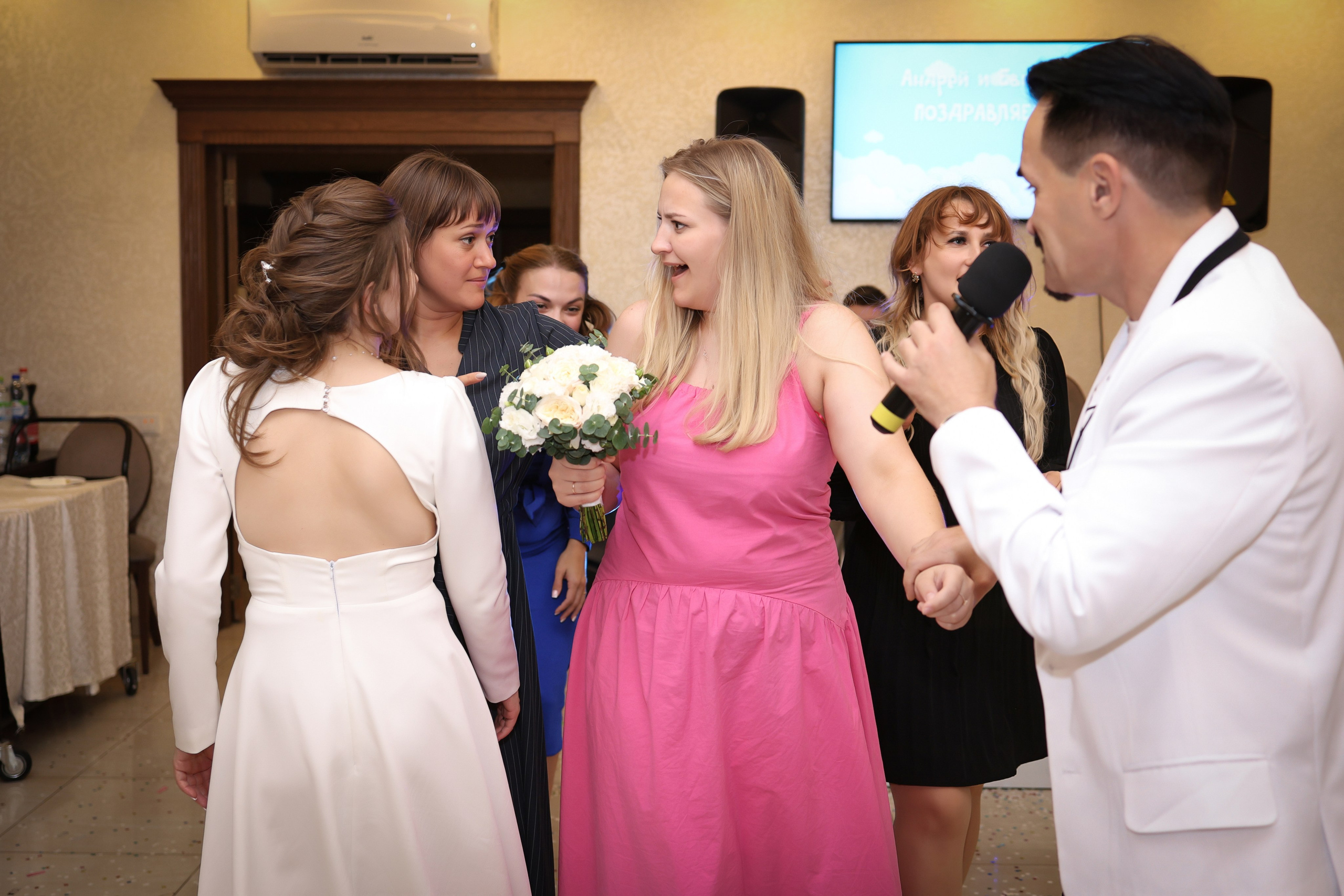 Ведущий на Свадьбу в Туле!. НаВеселе…)) Тамада (Ведущий) в Туле! Юбилеи, Свадьбы, Корпоративы! Ростовые куклы! И всё необходимое для Вашего Праздника!