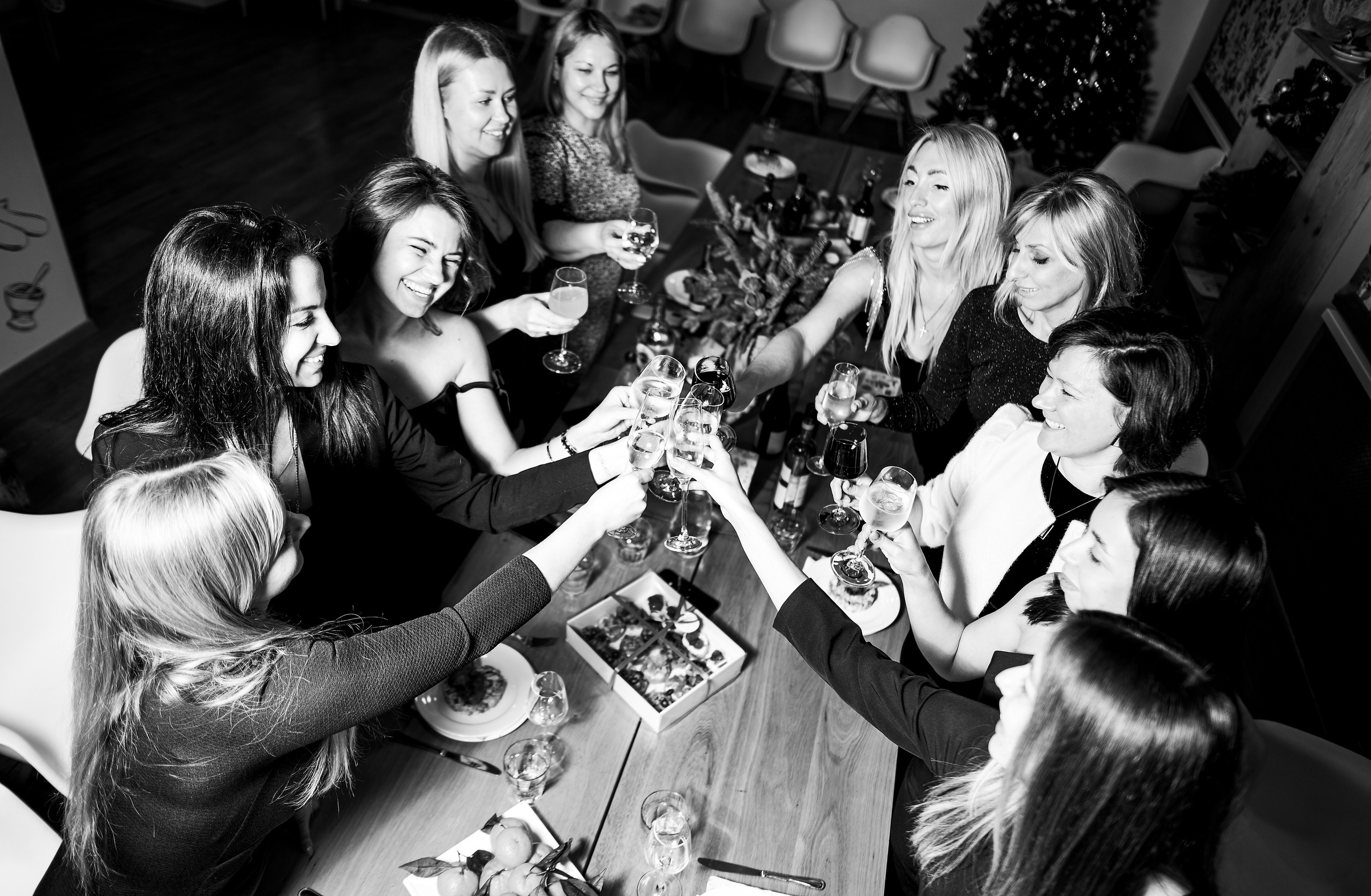 Фотосессия для девушек в студии на день рождения в Туле