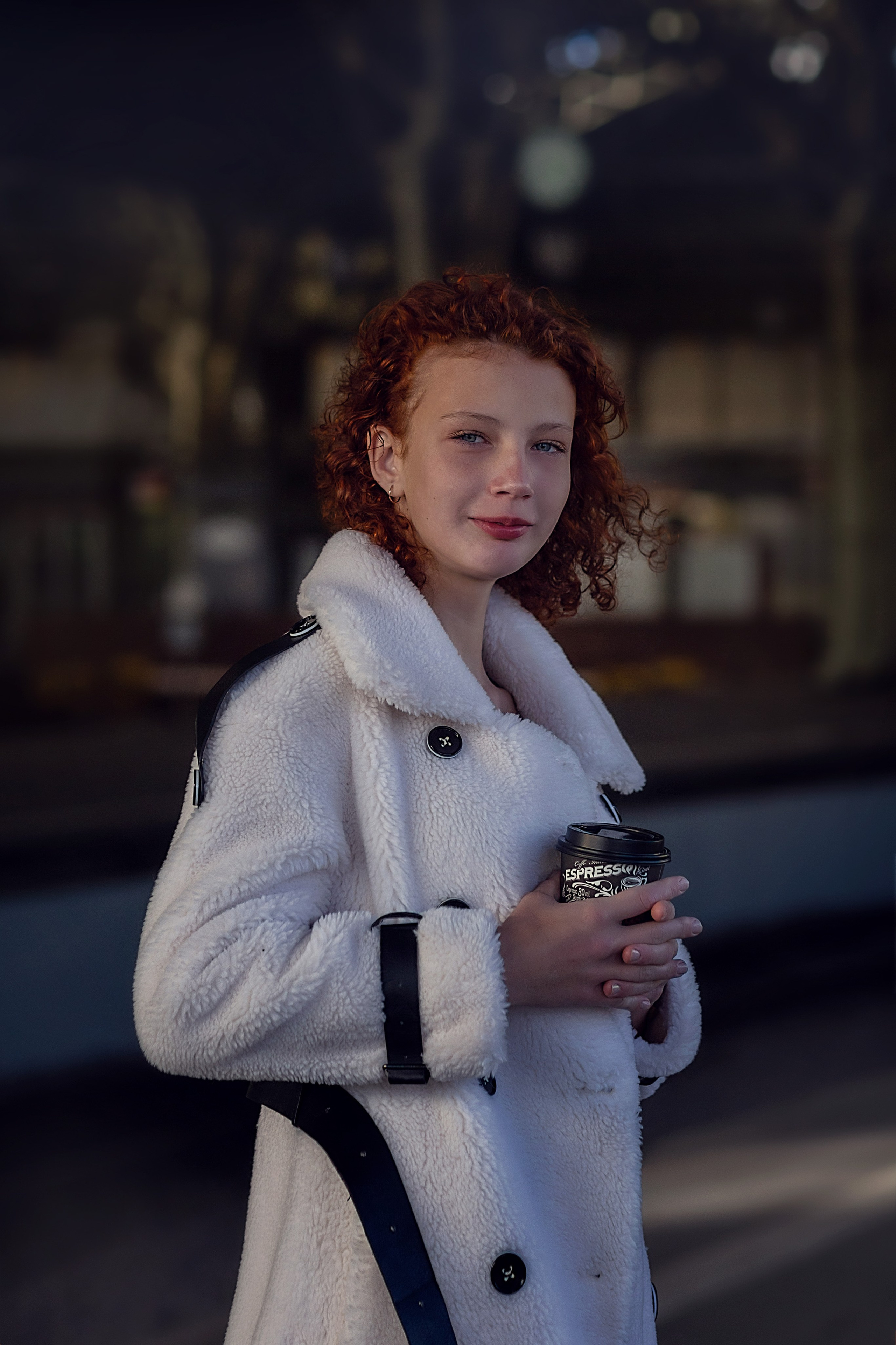 Кира. Витебский вокзал. Семейный фотограф в Санкт-Петербурге