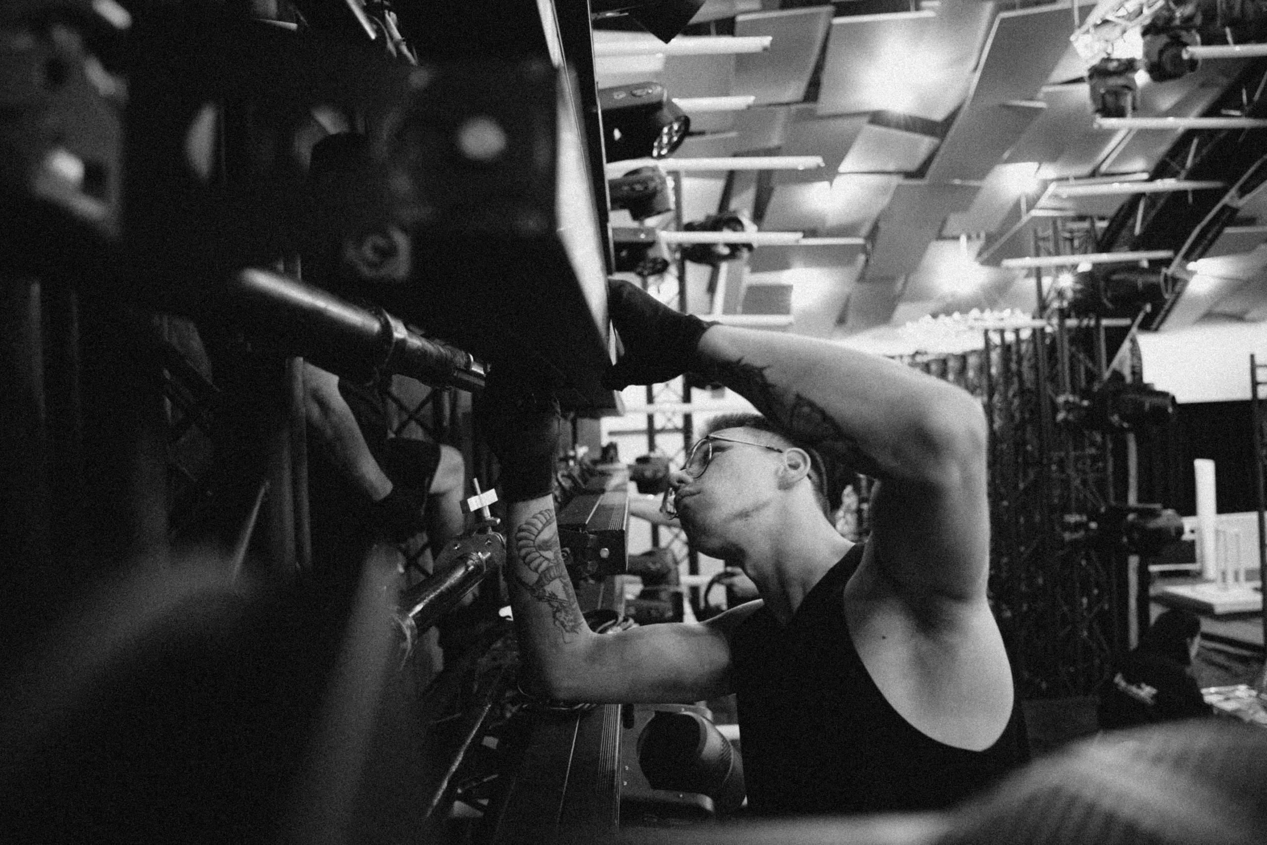 Бэки монтаж