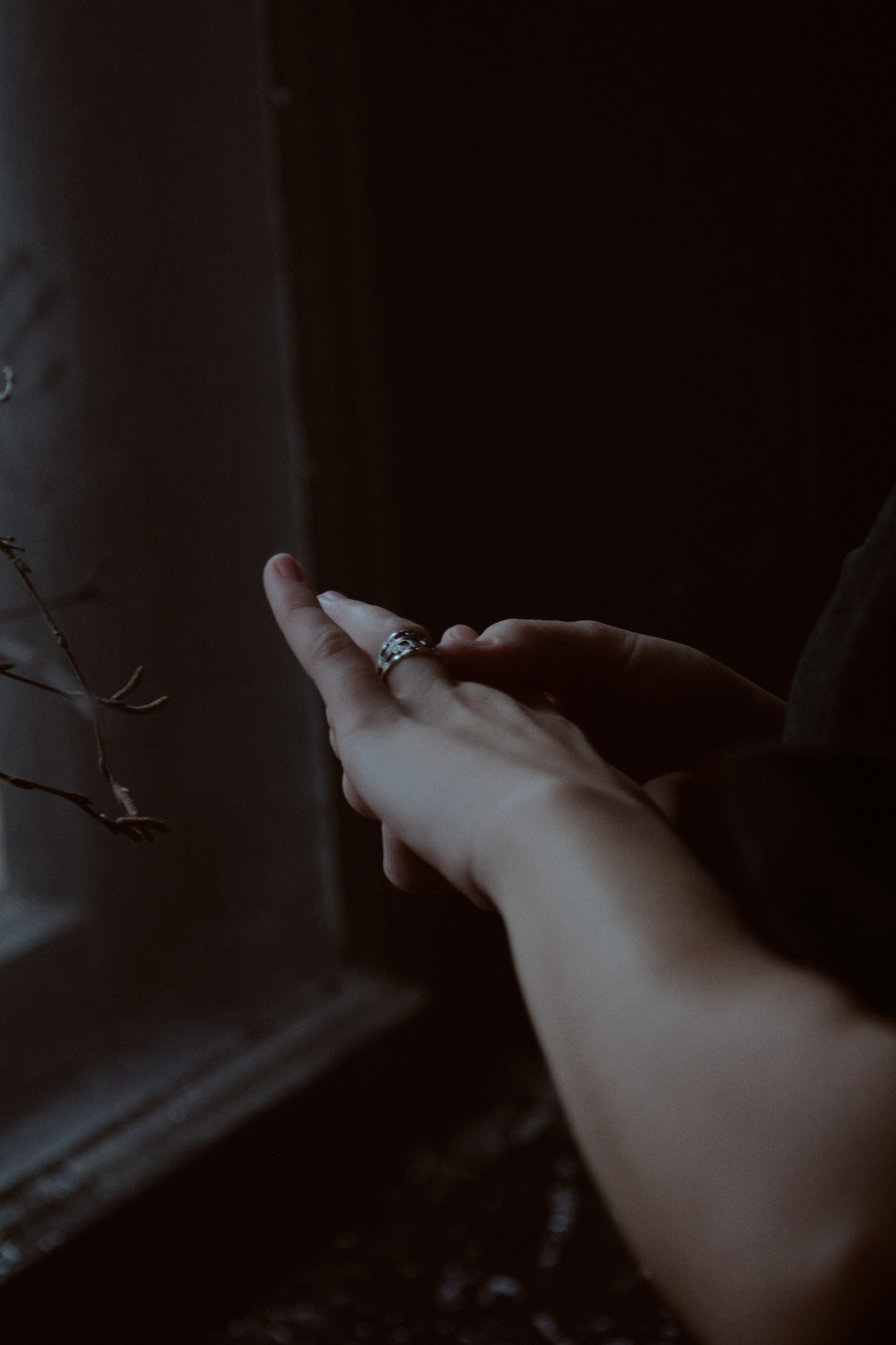 Тень. Фотограф лавстори Москва/МО Приятелева Ангелина