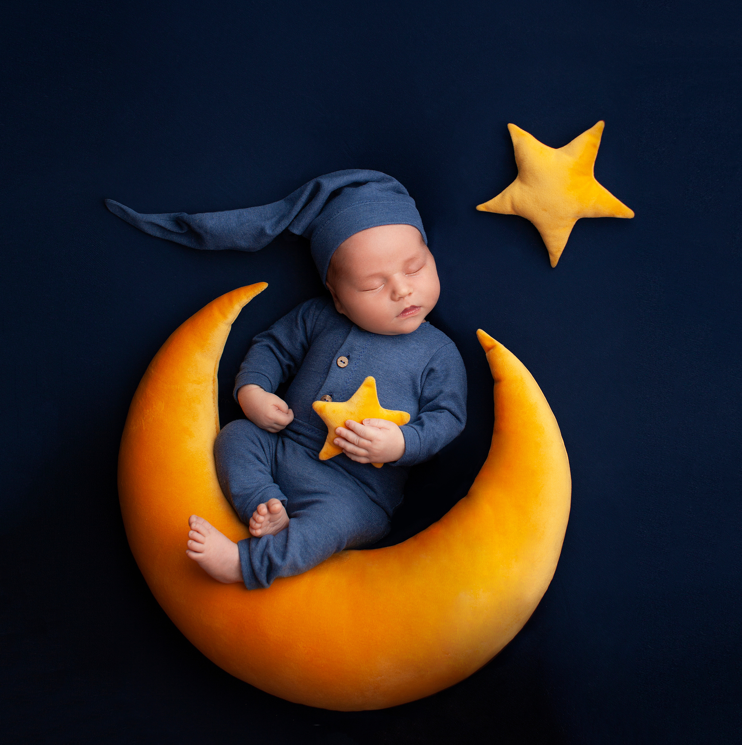 Превью съемок. Фотограф новорожденных в Москве ньюборн