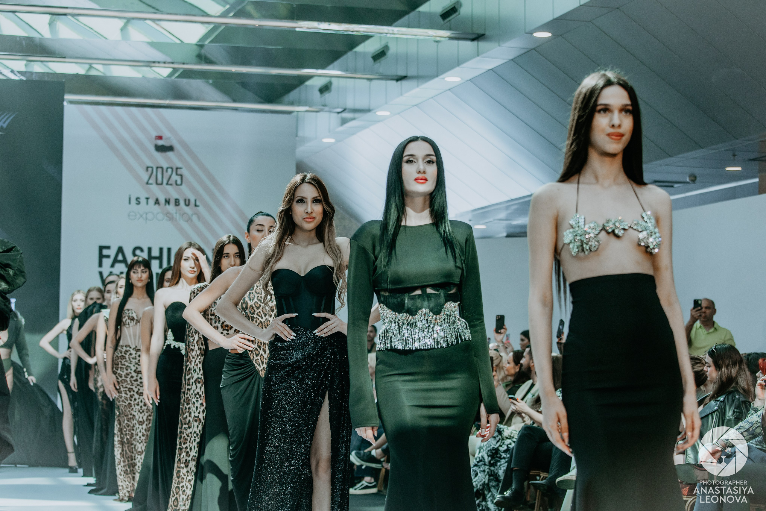 Fashion Week Türkiye [spring, 2025]. Anastasia Leonowa