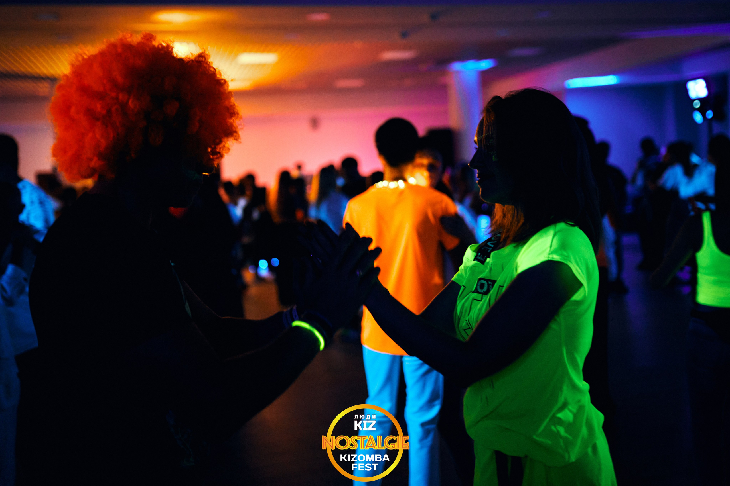 Neon party. Свадебный фотограф