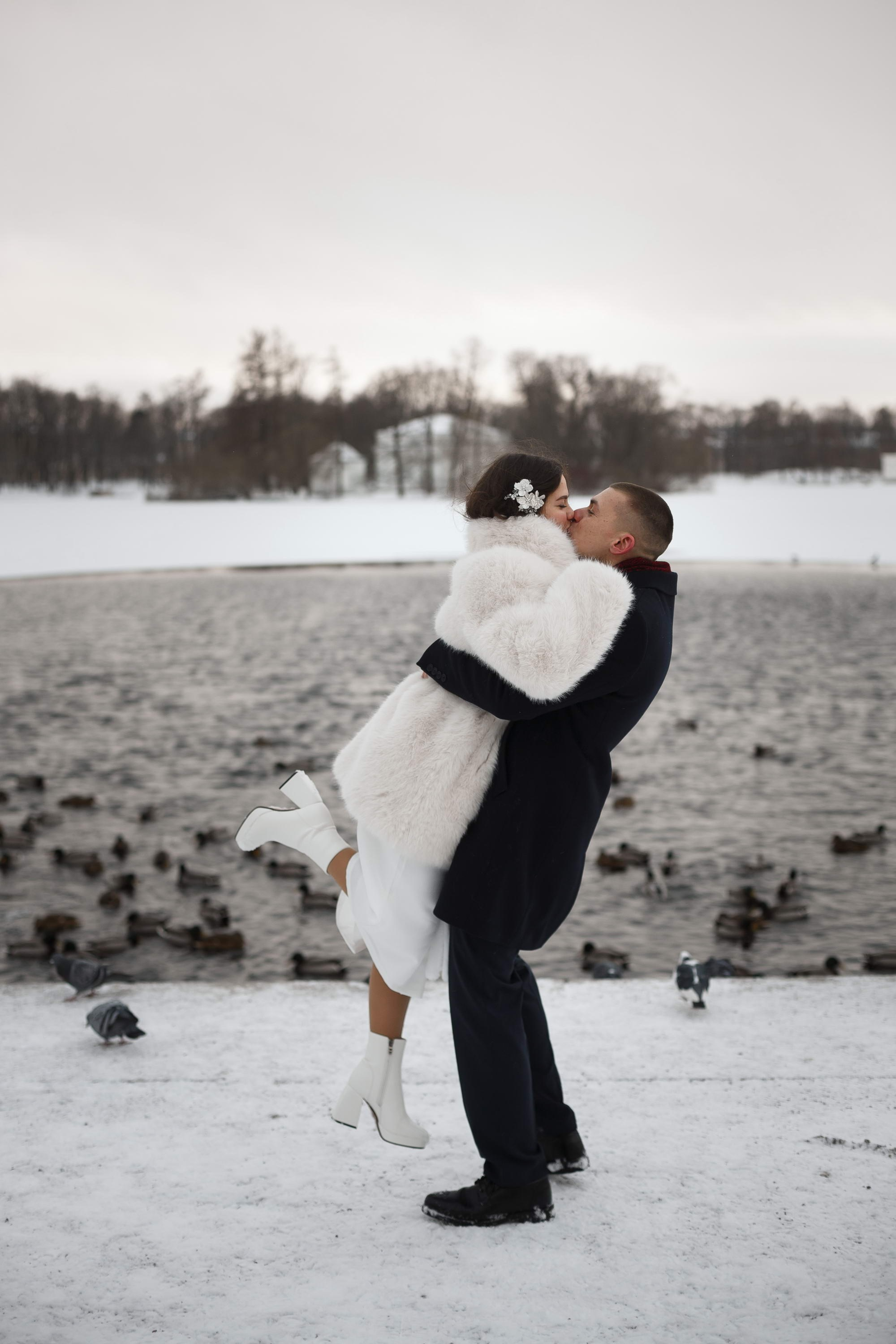 Зимняя свадьба в Пушкине. Свадебный фотограф Игорь Брундасов 8PHOTO на свадьбу венчание загс СПб