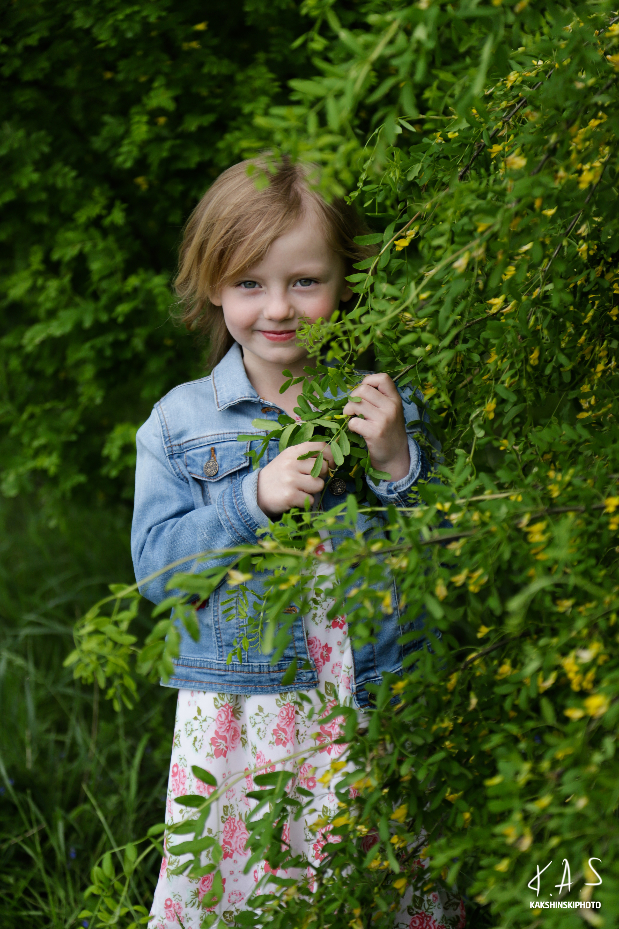 Весенняя фотосессия для модельной школы WOWkids. Фотография и видеосъёмка