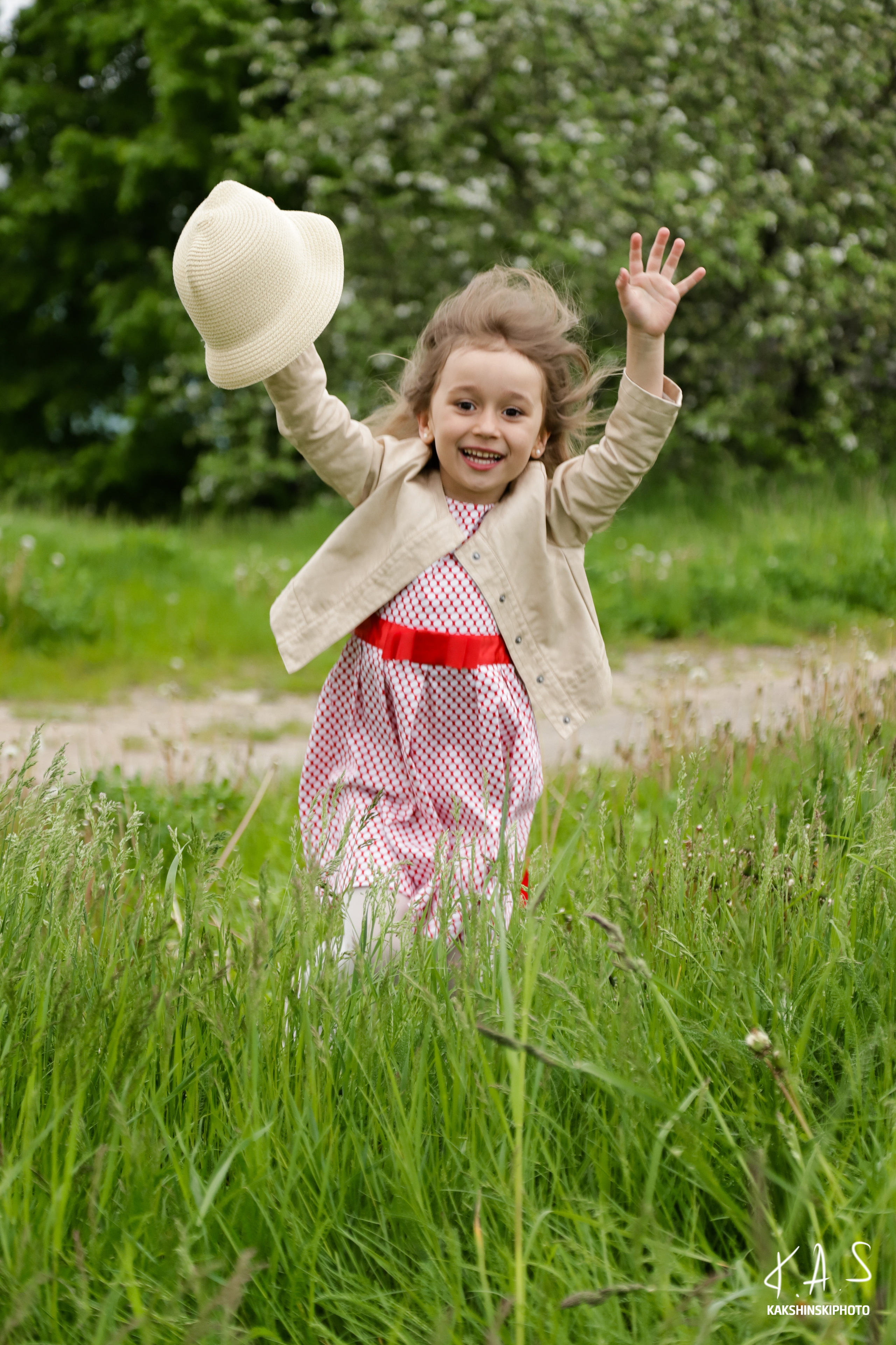 Весенняя фотосессия для модельной школы WOWkids. Фотография и видеосъёмка