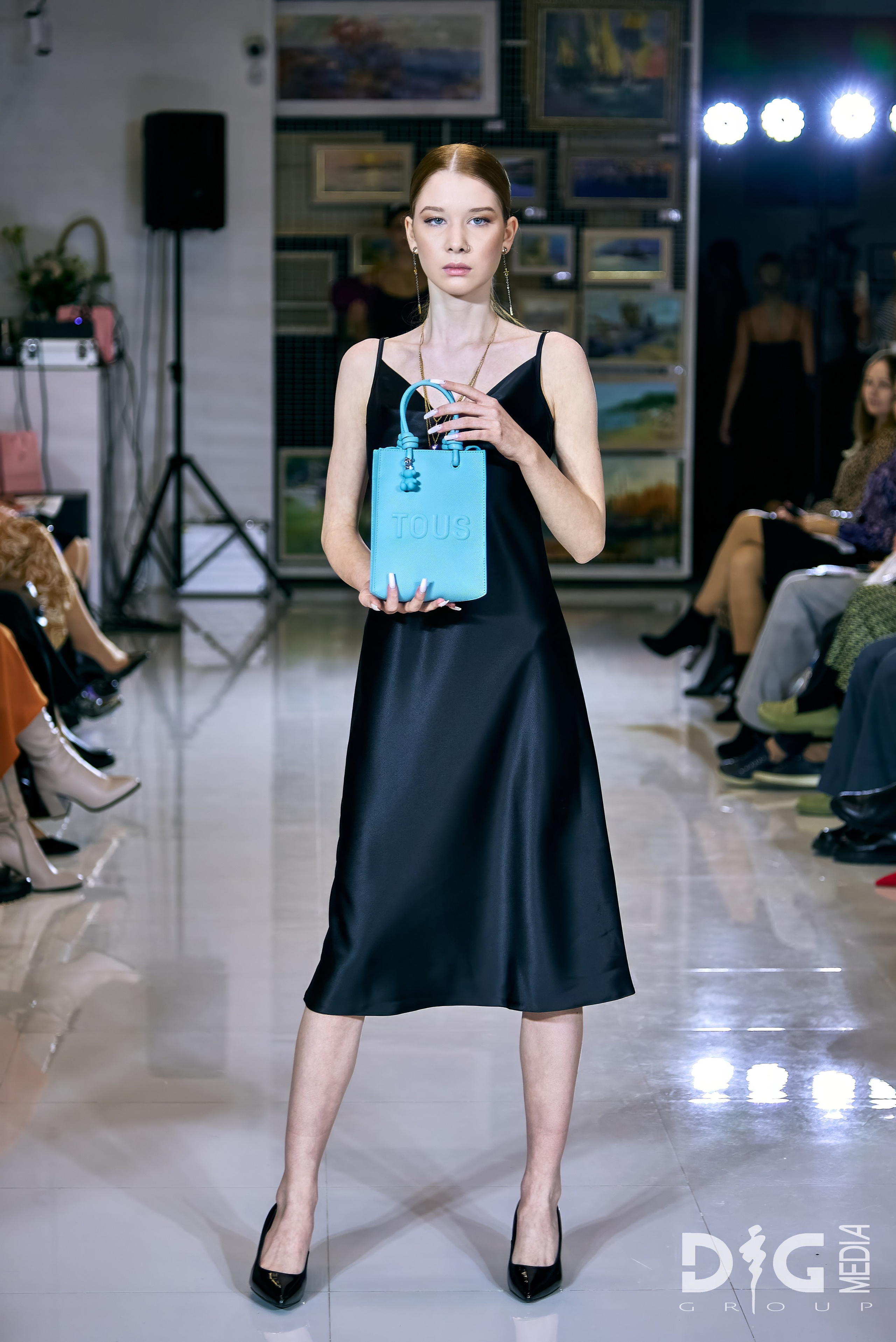 Tous | fashion show. Showbiz | Fashion | Reportage