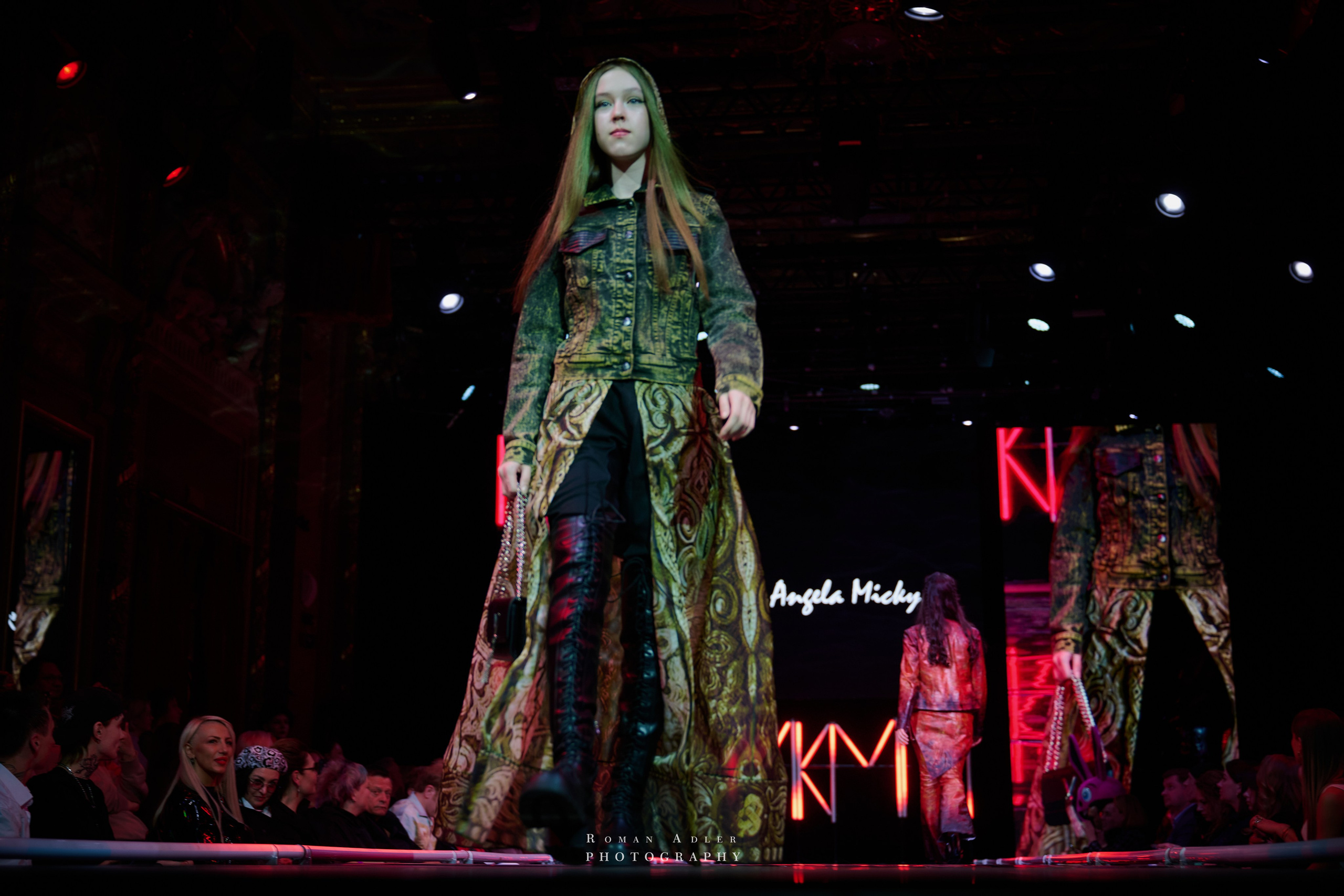 МКММ весна 2025. Фотограф Роман Адлер