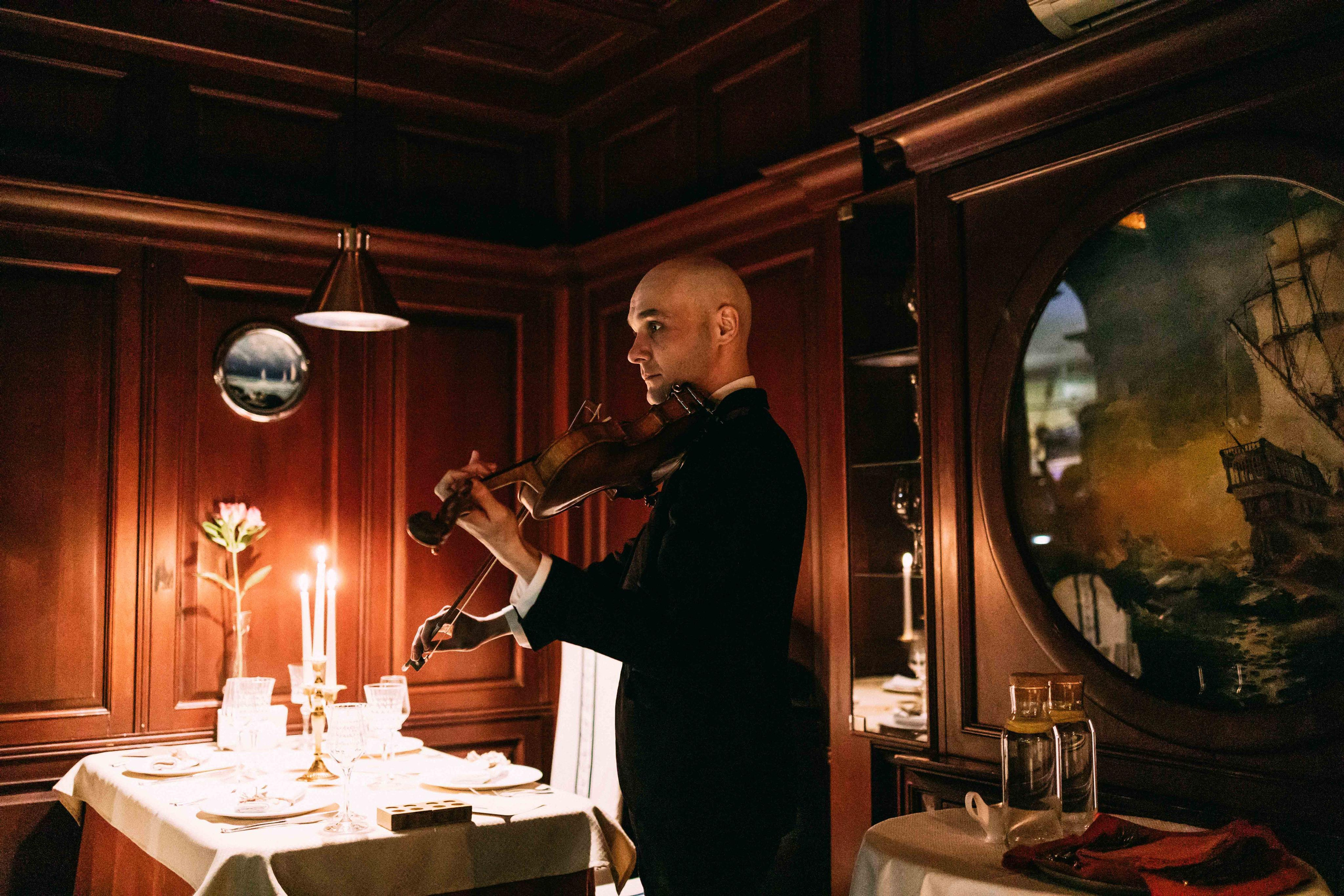 Ужин на Титанике в ресторане «Посейдон» | апрель 2023, Тюмень. Фотограф в Тюмени Башмакова Анна