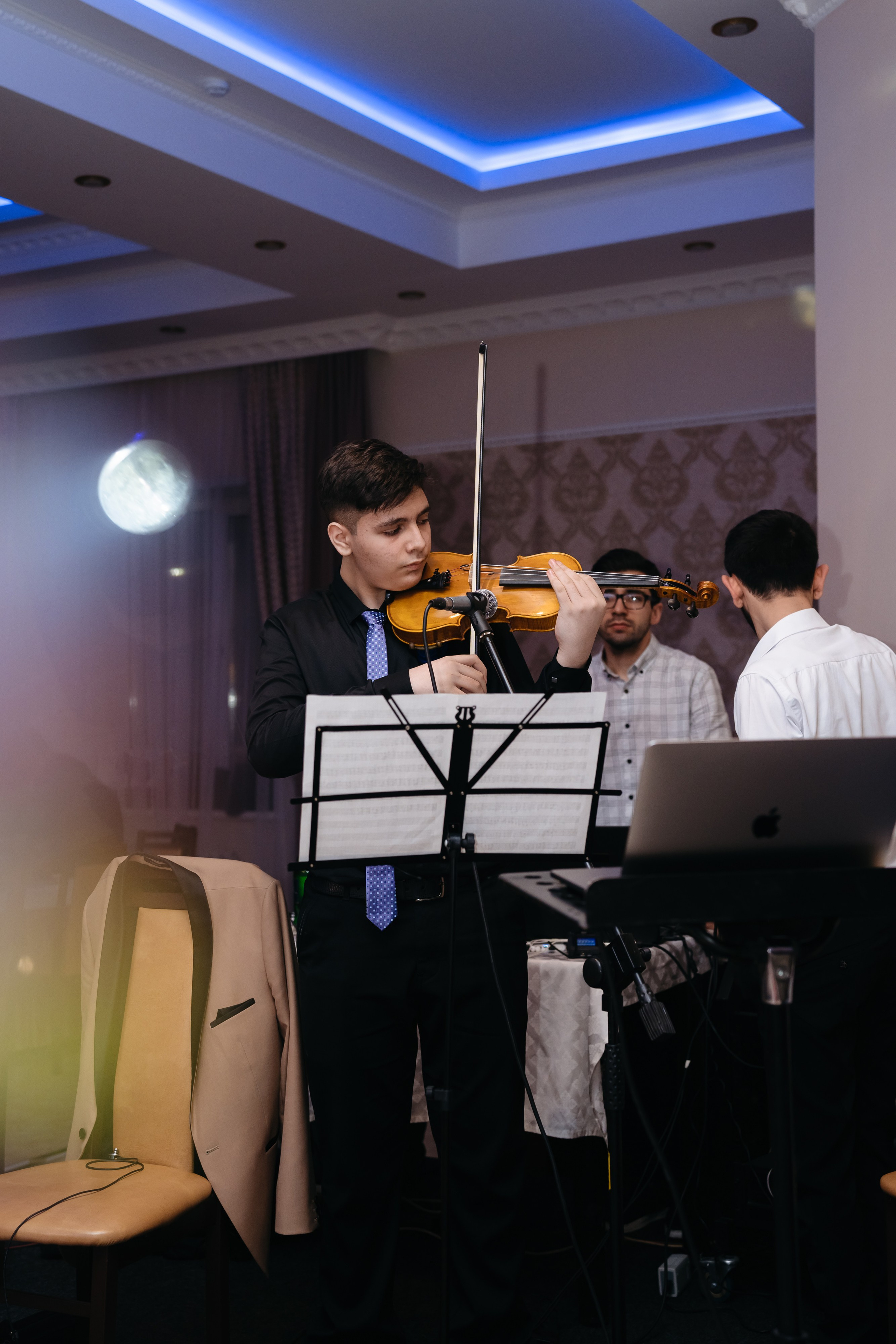 Арман и Ина. Свадебный фотограф Красноярск Вязьминова Мария