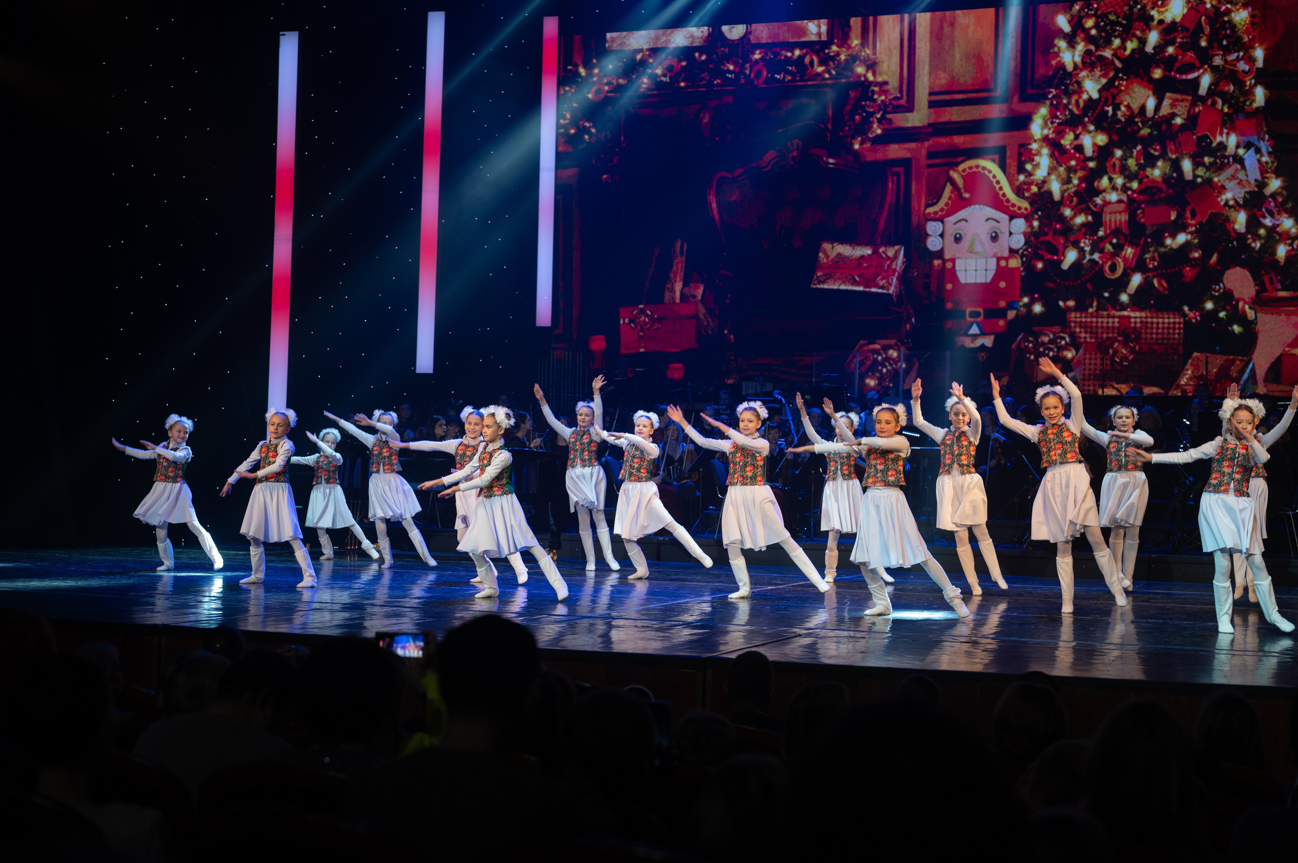 Отчетный концерт ДШИ «Гармония» «Зимняя гармония». Фотограф новорожденных, семейный детский в Тюмени Татьяна Морозова