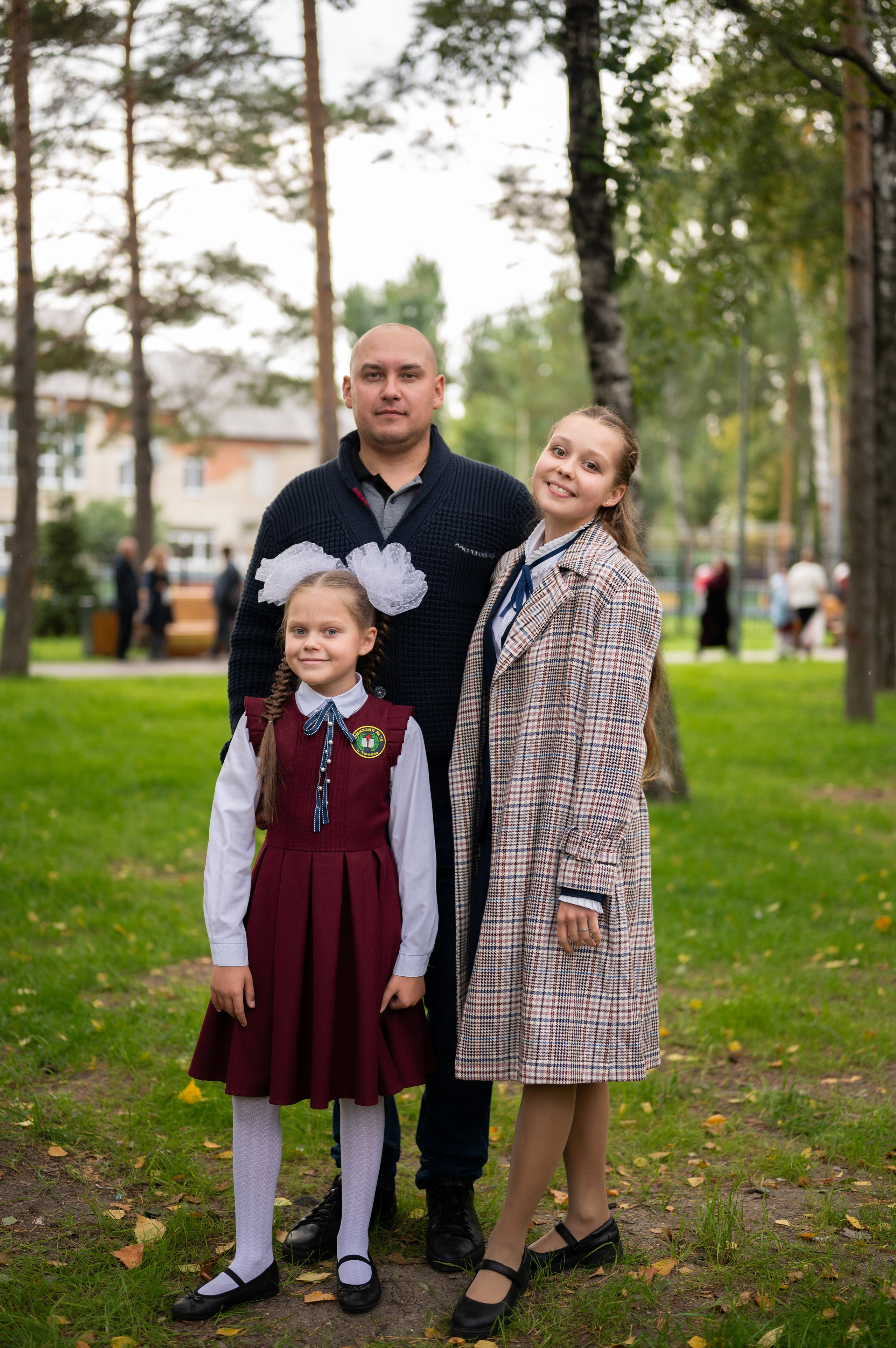 1 сентября 16 гимназия 2 класс (линейка + в классе+ на улице). Фотограф новорожденных, семейный детский в Тюмени Татьяна Морозова