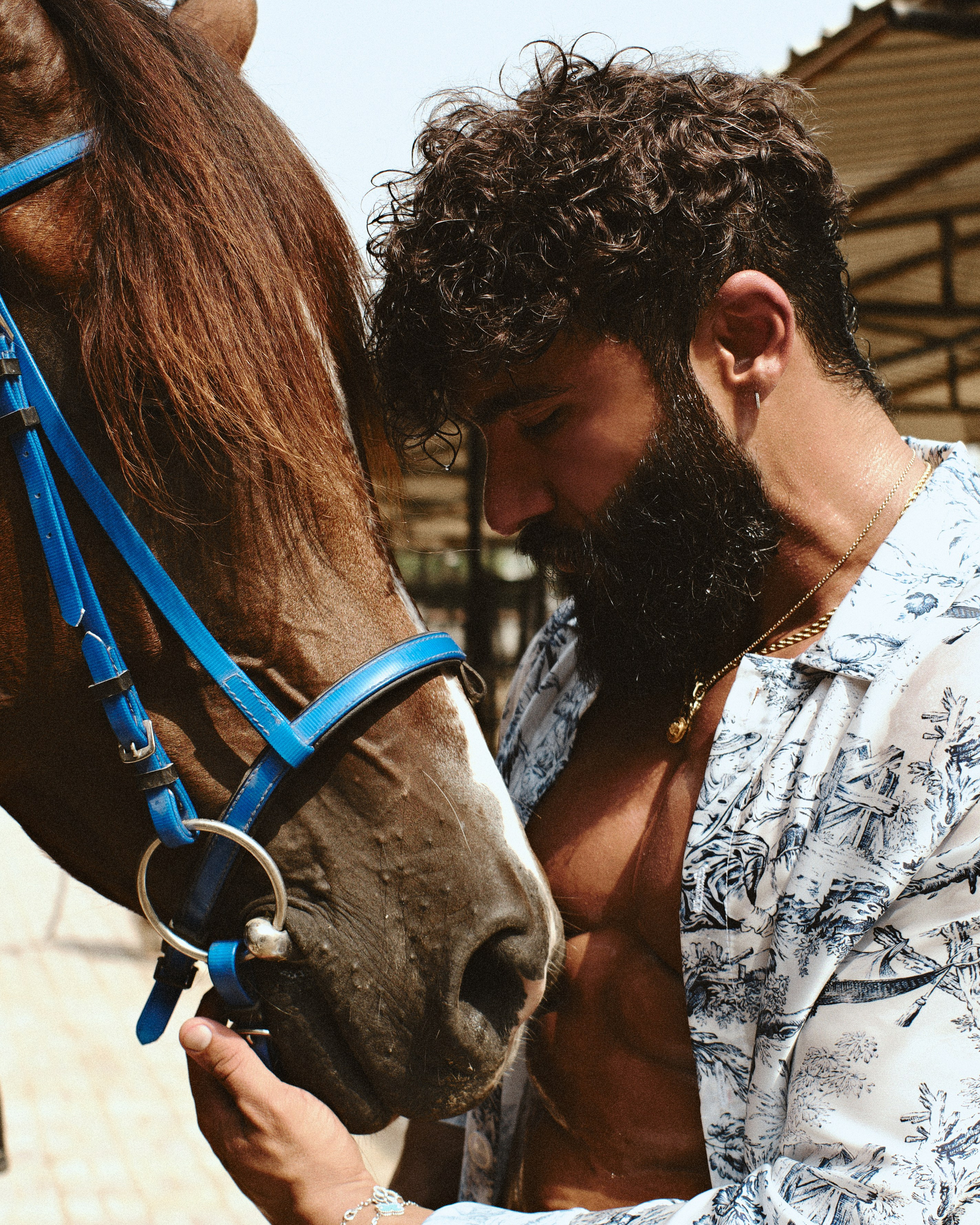 Ahmed. NOIZOMAX Художественный фотограф в Дубай