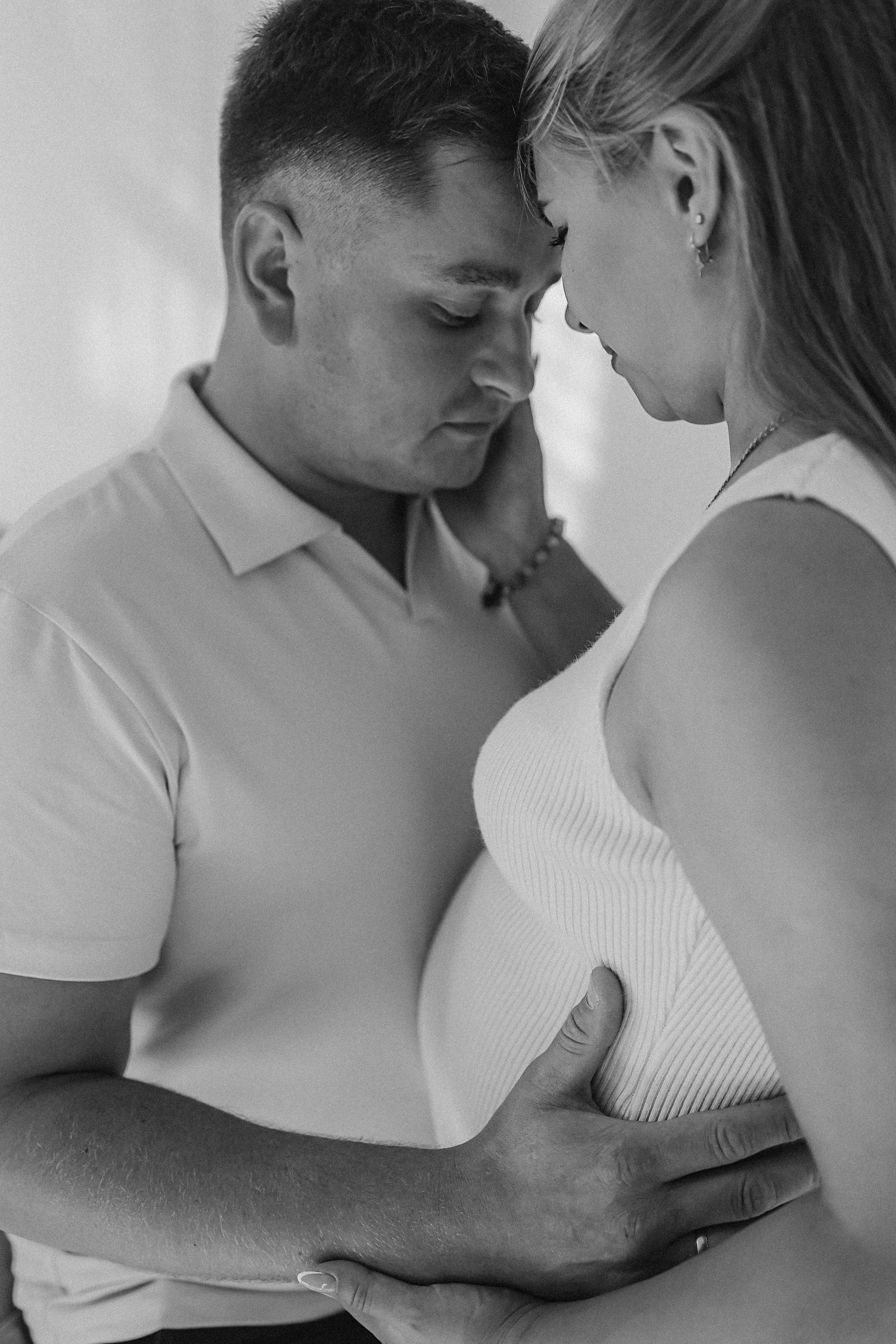 Квартира (беременность). Семейный фотограф Тюмень, фотограф на роды Салмина Мария