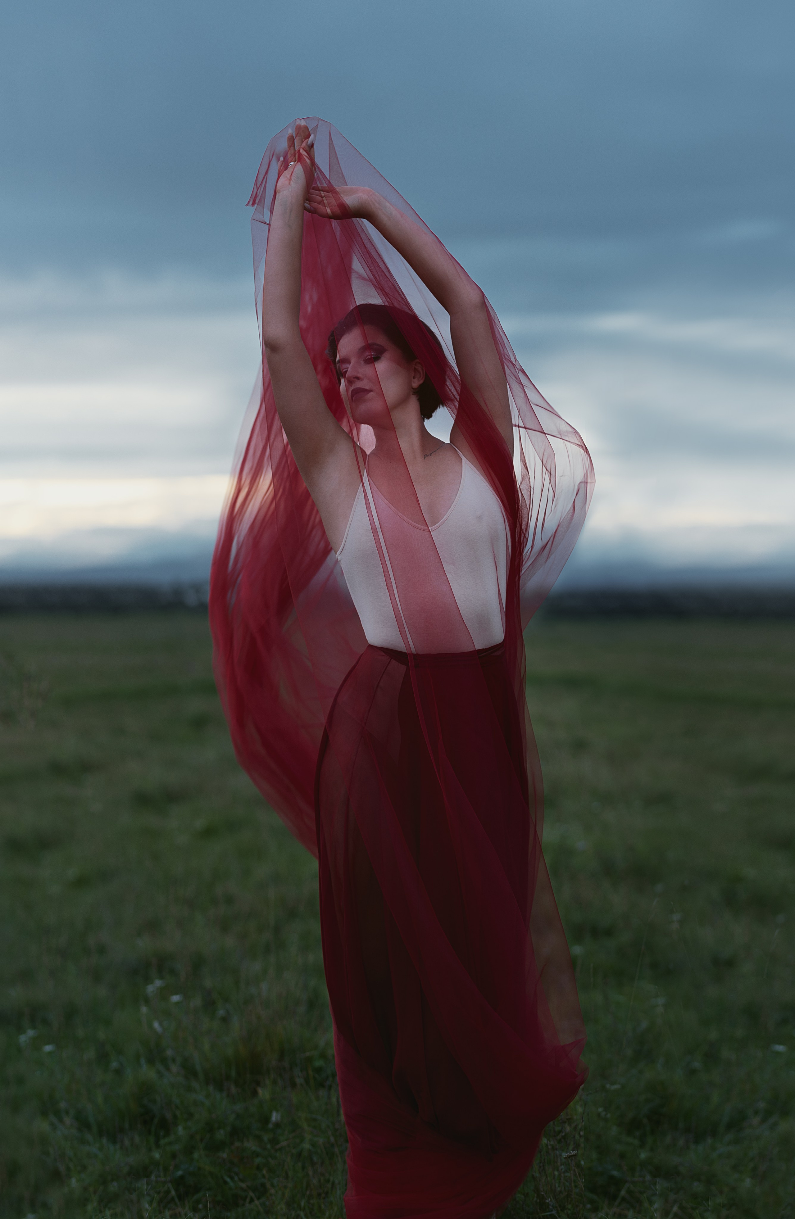 Dance with wind. Портретный фотограф Кристина Лукьянова