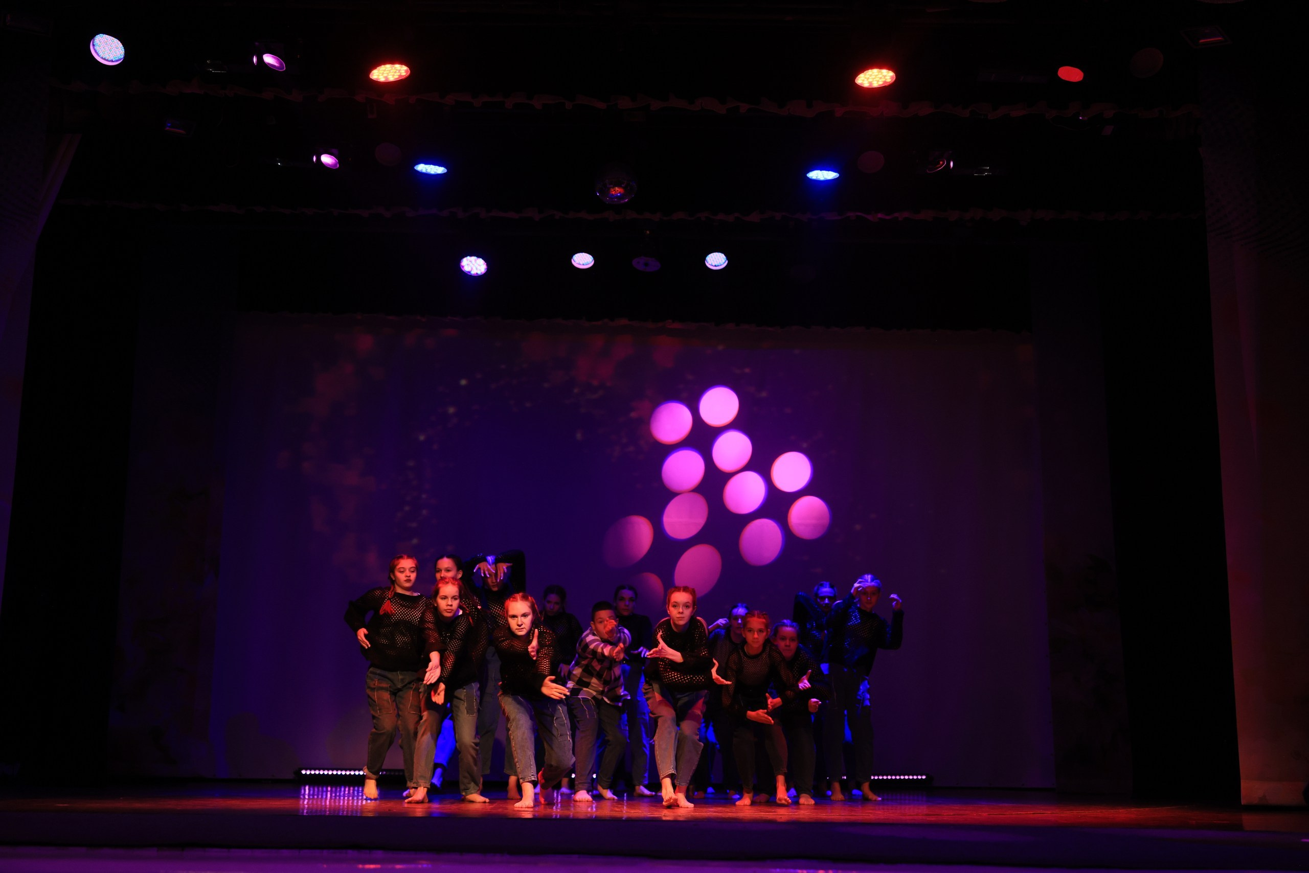 Концерт к 8 Марта в ДК «Металлург» г. Тула. Фотограф в Туле Крупский АнДРей. Фотостудия «КАДР71» в Туле