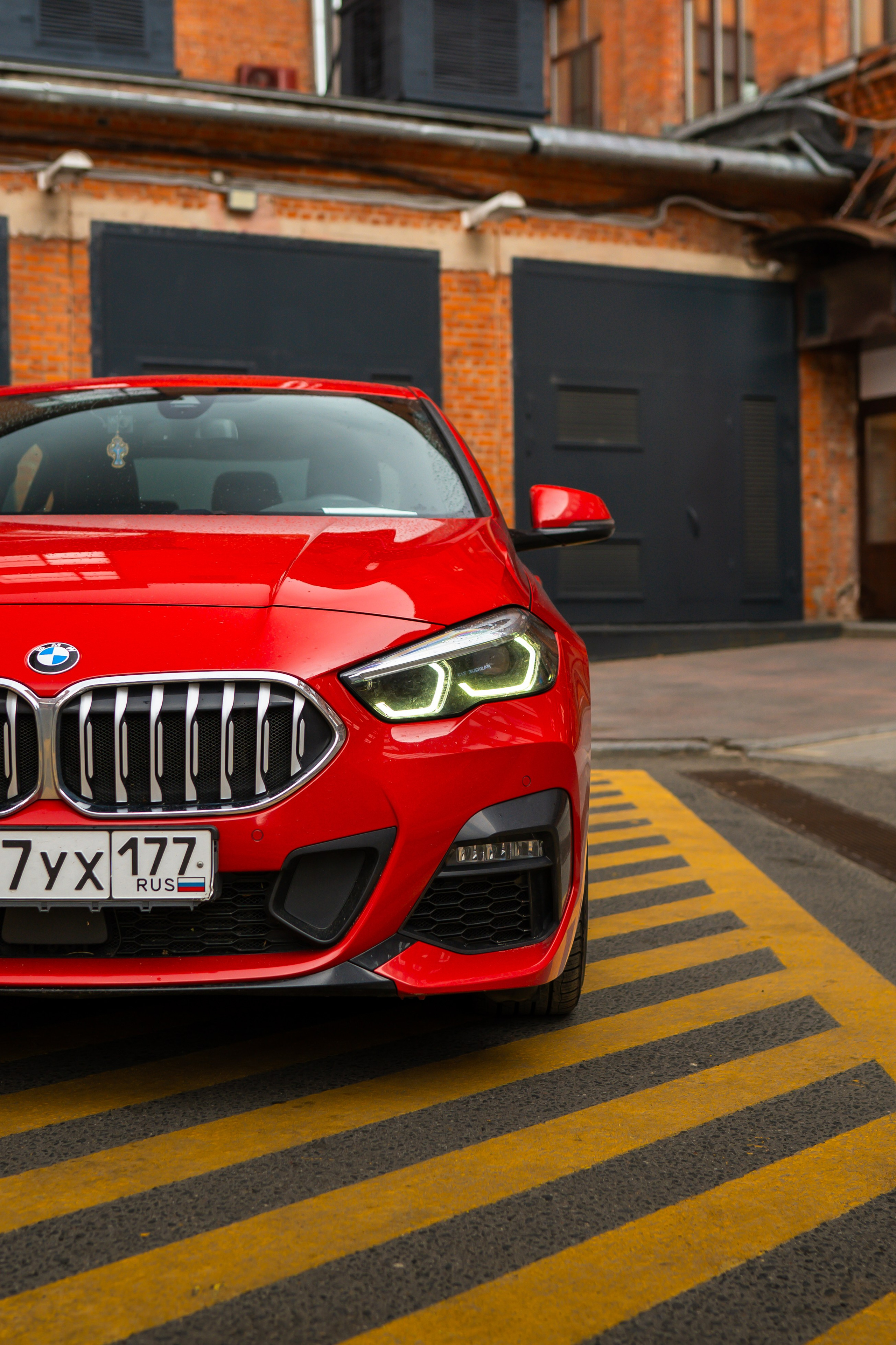 BMW 2-series. Mirllaev