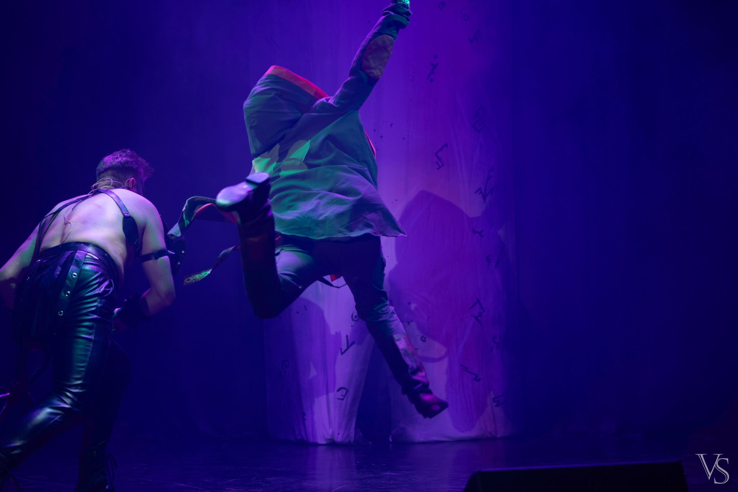 Книга стихий 25.01. Фотограф Виктор Степанов