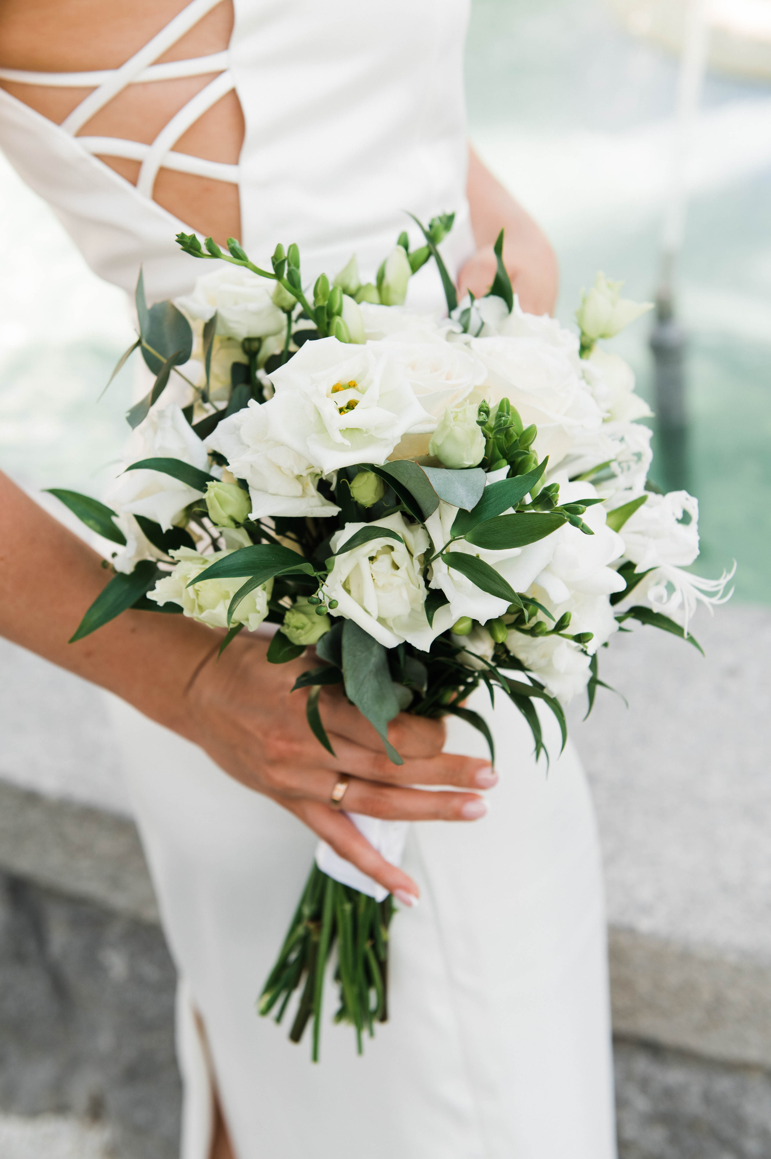 Свадебная прогулка на речном вокзале. Семейный и свадебный фотограф в Москве Татьяна Николаева