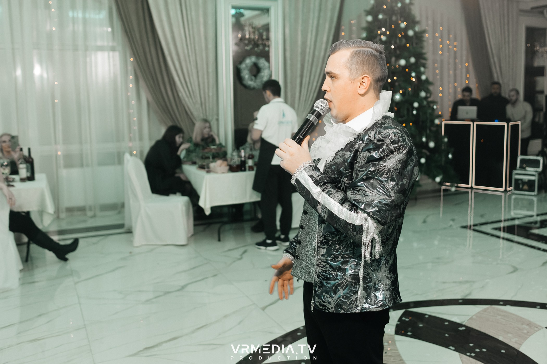 Новогодний вечер в ресторане «Лазурный Берег»