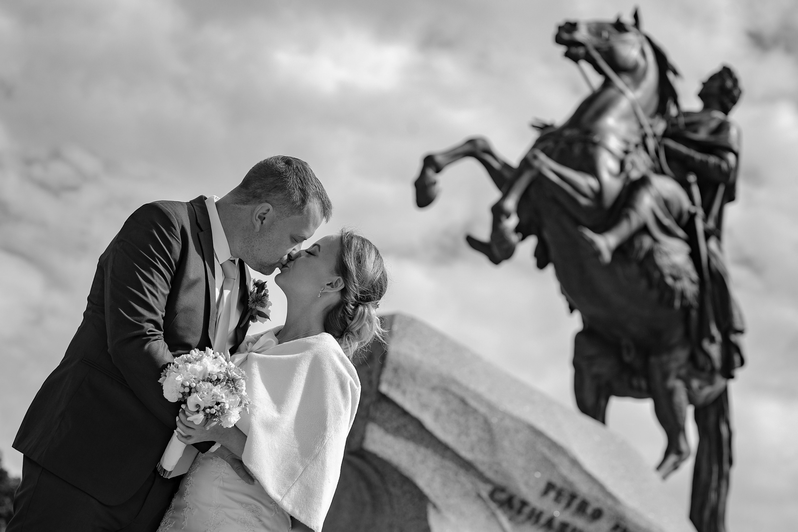 Черно Белые свадебные фотографии. Фотосъёмка и Ретушь в СПб. Фотограф Алексей Лукин. Свадьба, мероприятие, корпоратив, юбилей, фотосессия, портрет. Фотосъёмка в Санкт-Петербурге. Ретушь фотографий