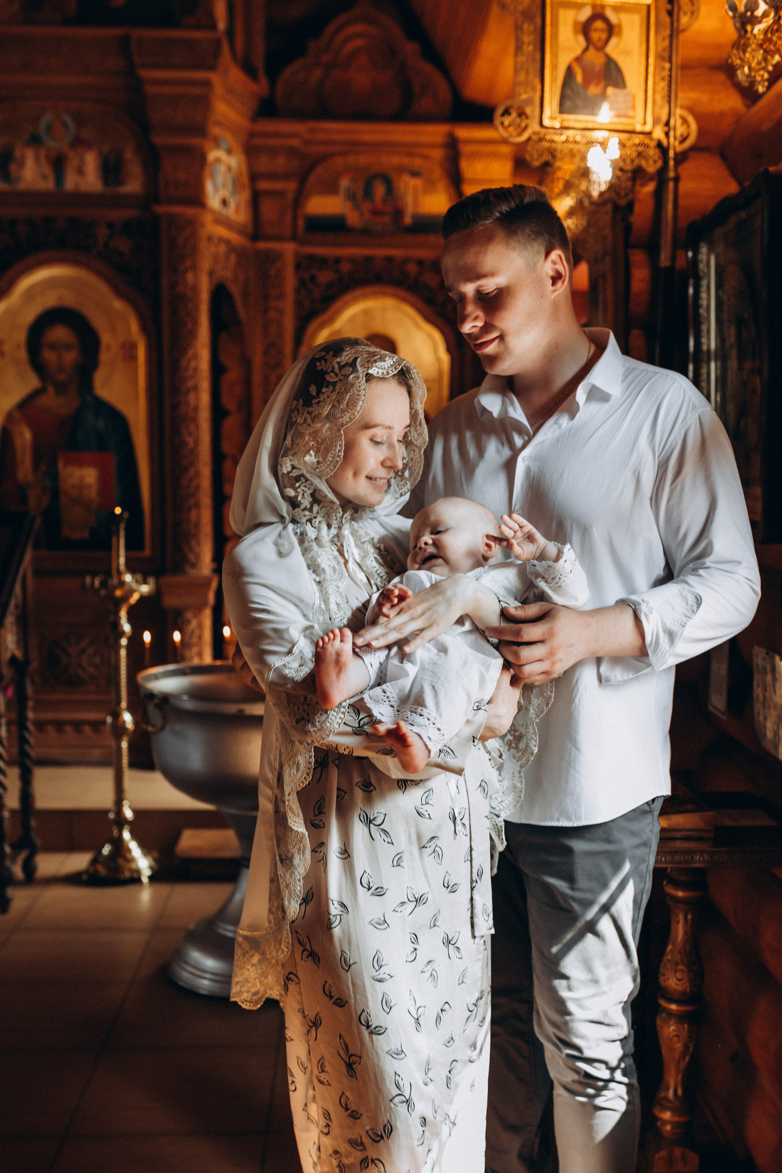 Таинство крещения Льва Церковь Илии Пророка в Новоивановском. Семейный и женский фотограф в Москве Коновалова Олеся