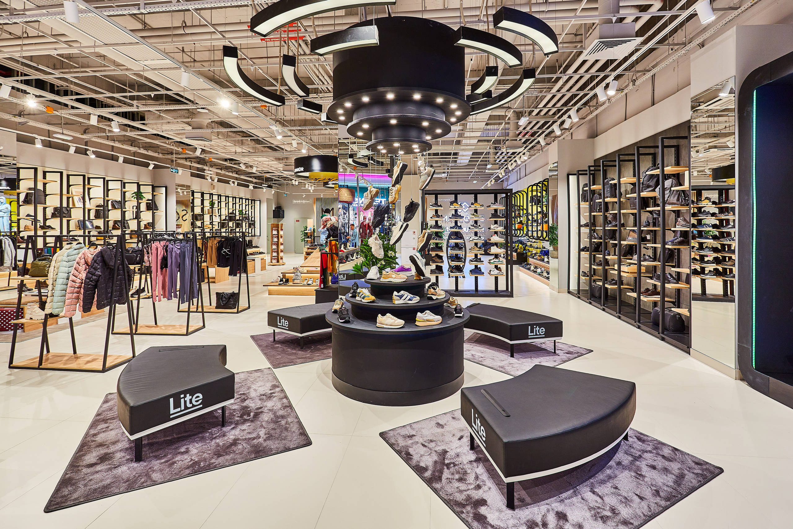 Съемка торгового магазина. Фотограф Руслан Потапов в Краснодаре