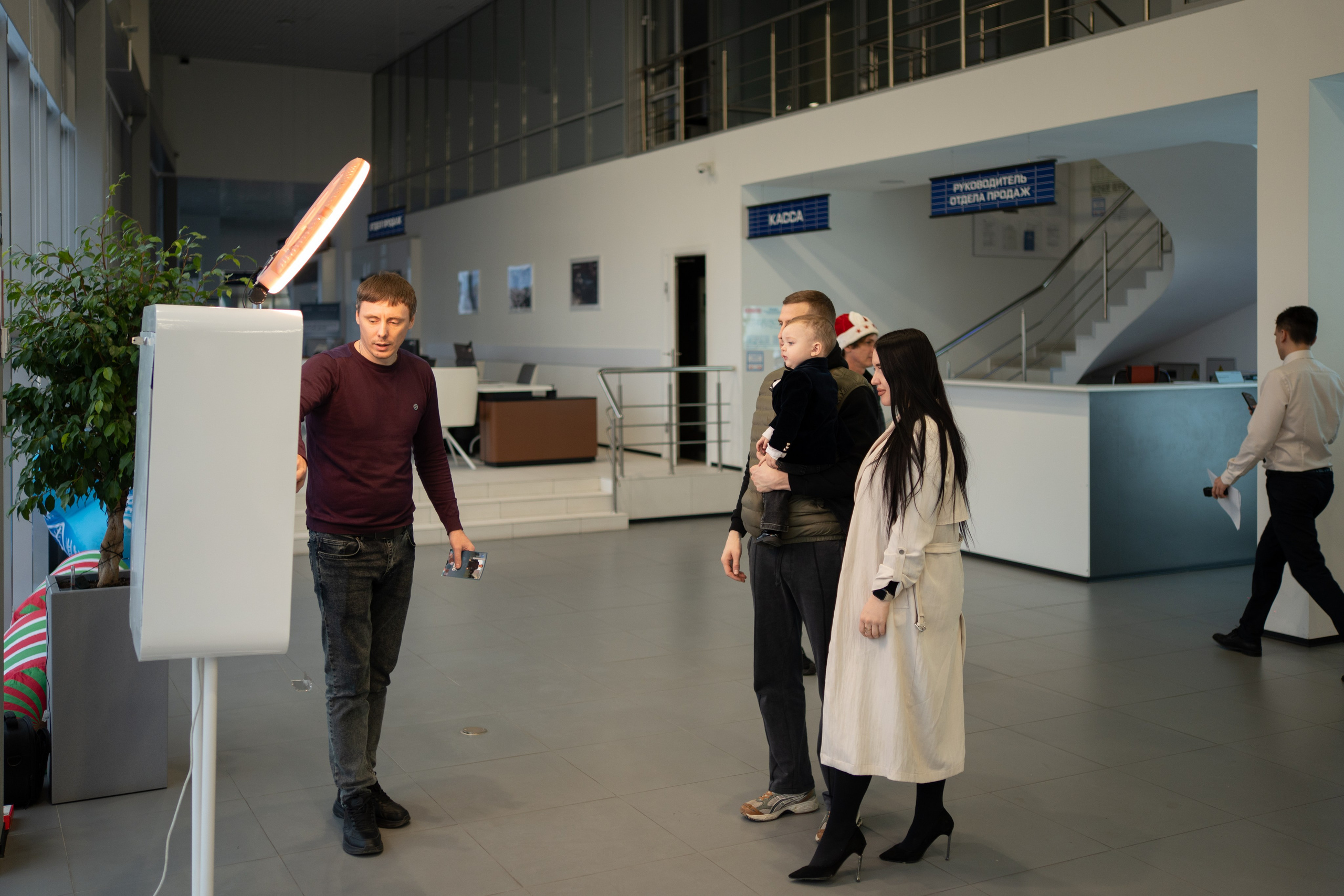 Репортаж с предновогоднего праздника в салоне OMODA. Фотограф, видеограф Пятигорск, Ставрополь, Ессентуки, Petlyakovs_photo