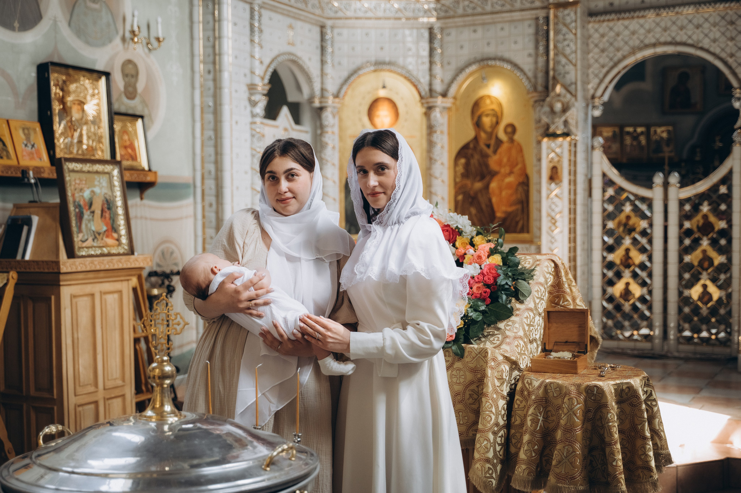 Крещение Арсения (Дом Милосердия). Семейный фотограф в Минске Дарья Дреко