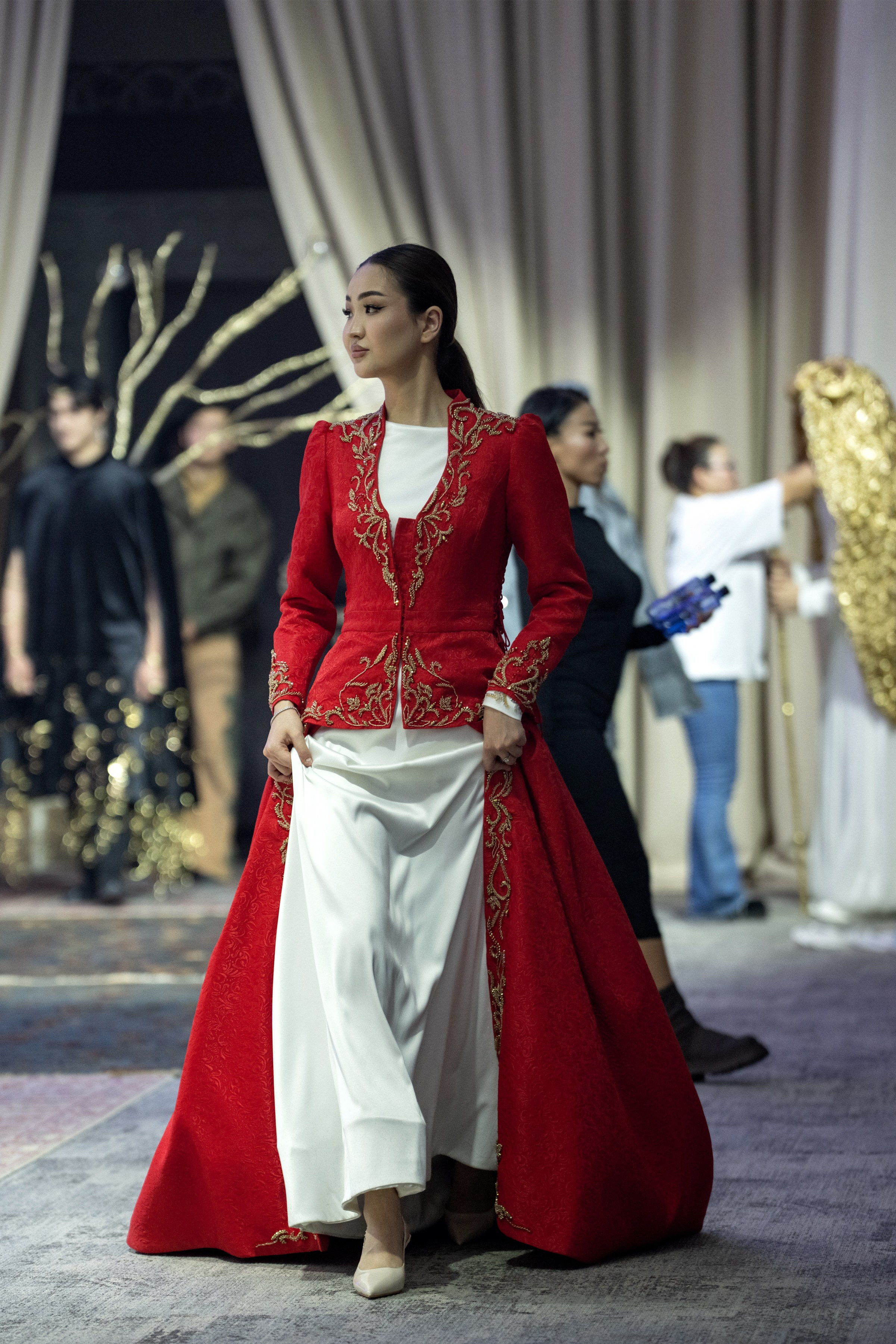 Backstage. Сайт Алматинского НЮ АРТ, будуар и фэшн фотографа Дениса Карпенко