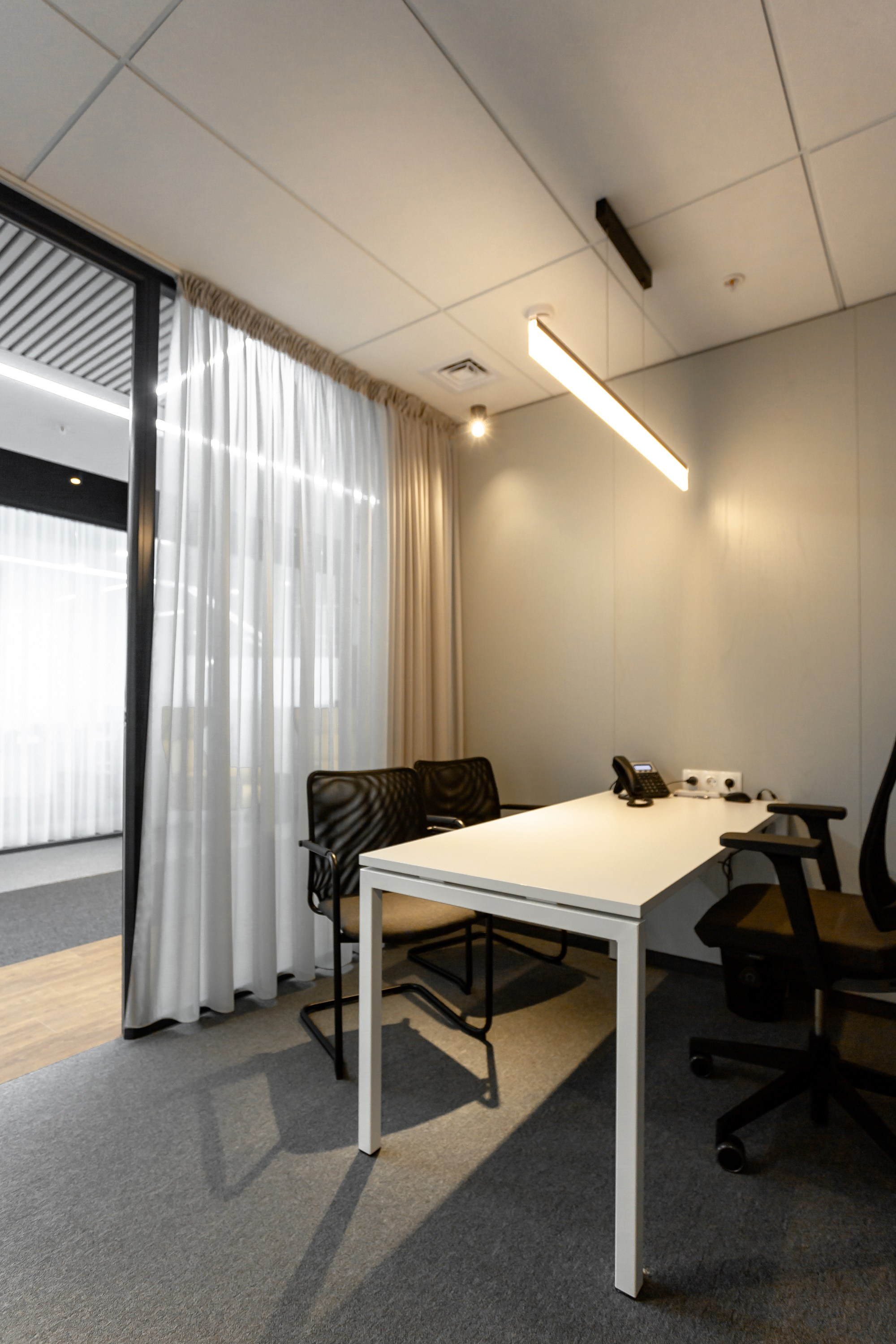 Mercure space. Репортажный фотограф в Алмате Чумаков Георгий