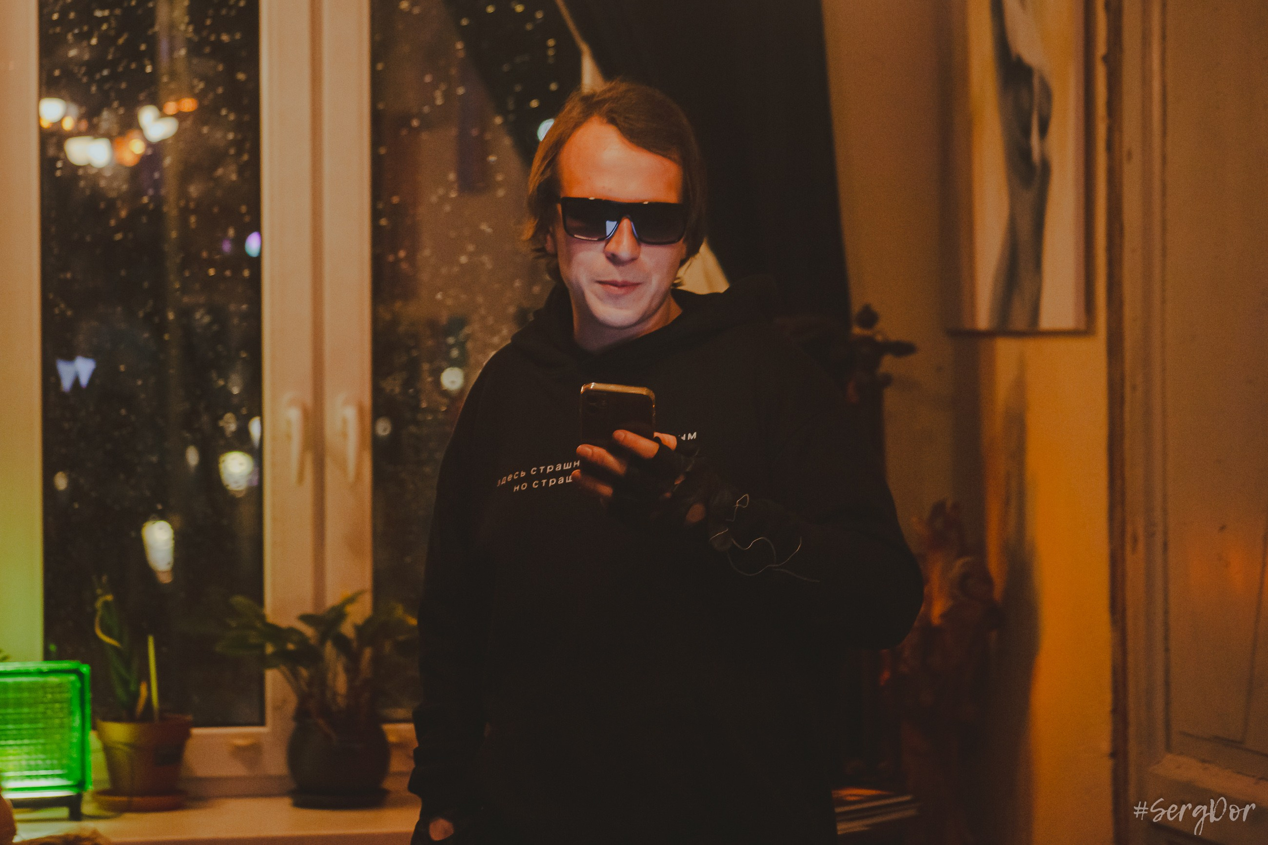 Рома Гонза, Ваня Пинженин, Квартирник у Мищенко, поэты, стихи, совершеннолетие, Санкт-Петербург, Питер, 16.11.2024, SergDor, 16 ноября 2024 года, #SergDor