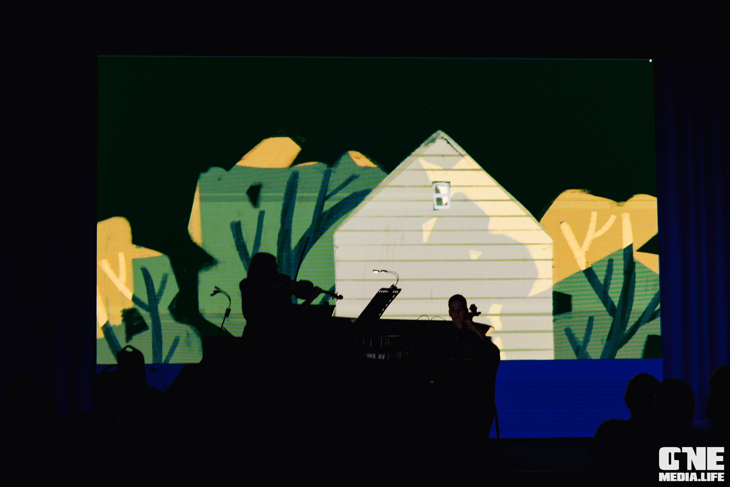 Фоторепортаж из Янтарь Холла. One Media Life: фоторепортажи, фотоотчеты с мероприятий и заведений