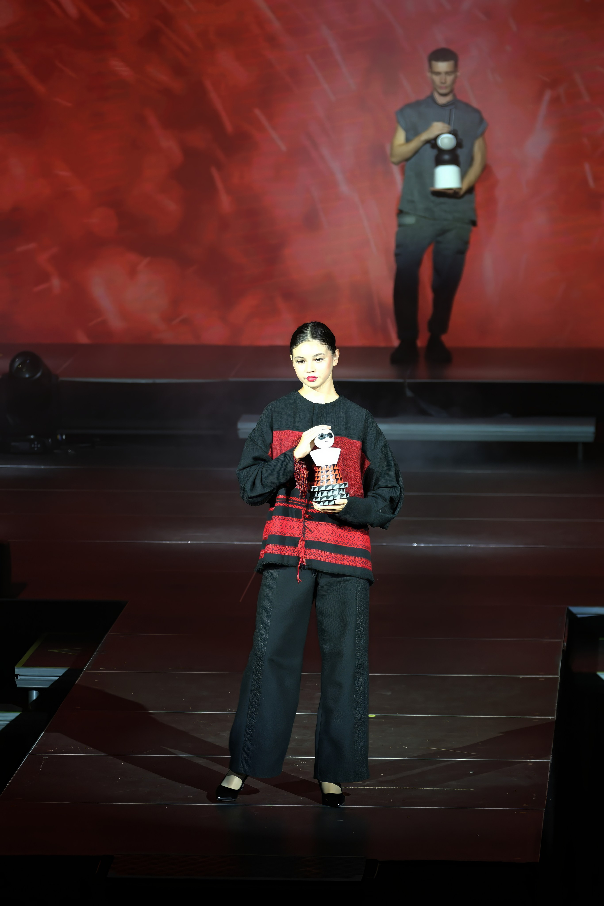 Подиумный спектакль «Стиль Надежды». Добро пожаловать в студию «Цифровой скульптор»  где искусство встречается с технологиями!