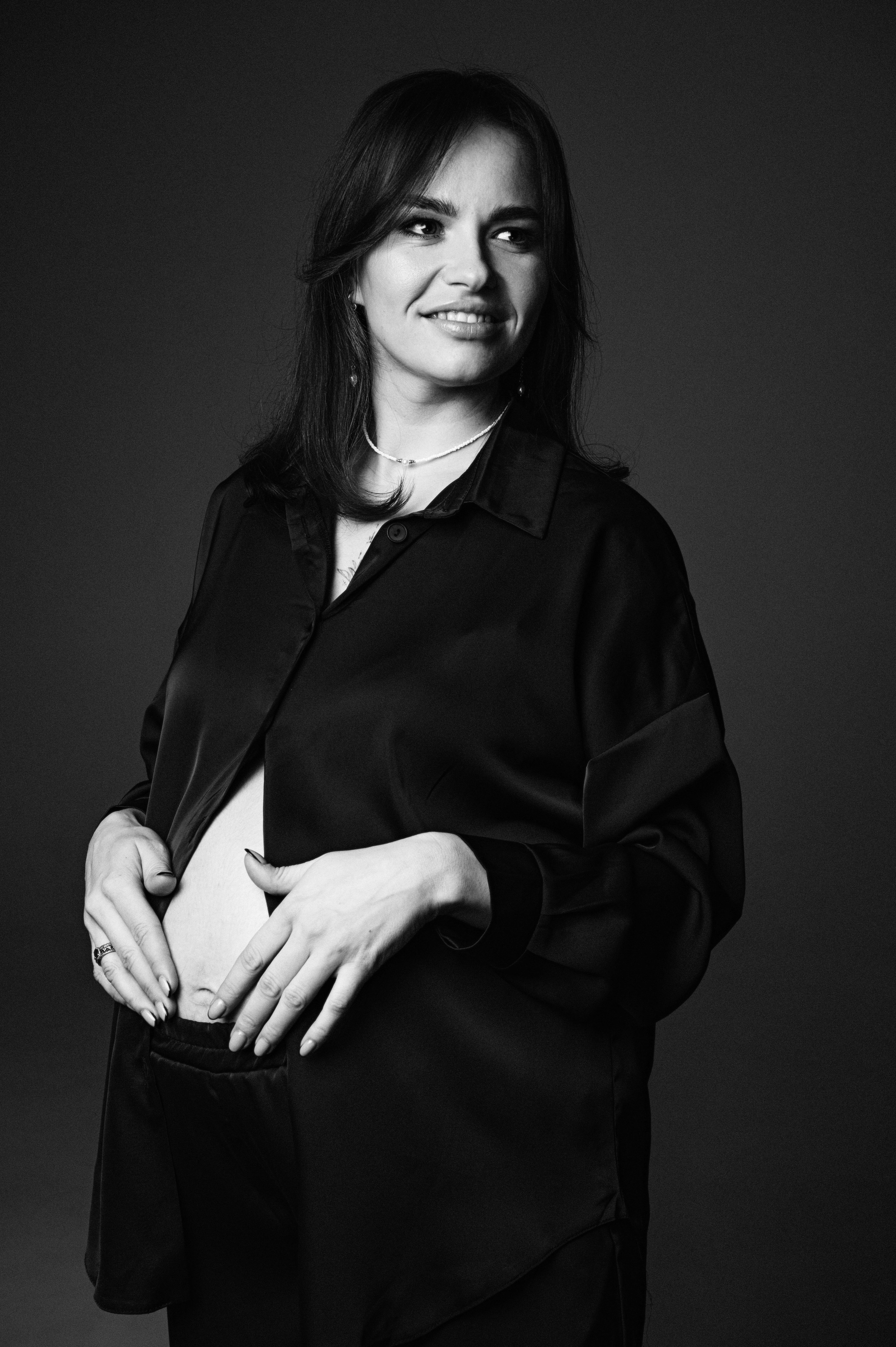 Валерия. Профессиональный фотограф беременности в СПБ. Стильные фотосессии беременности в стиле минимализм и классическая фотография