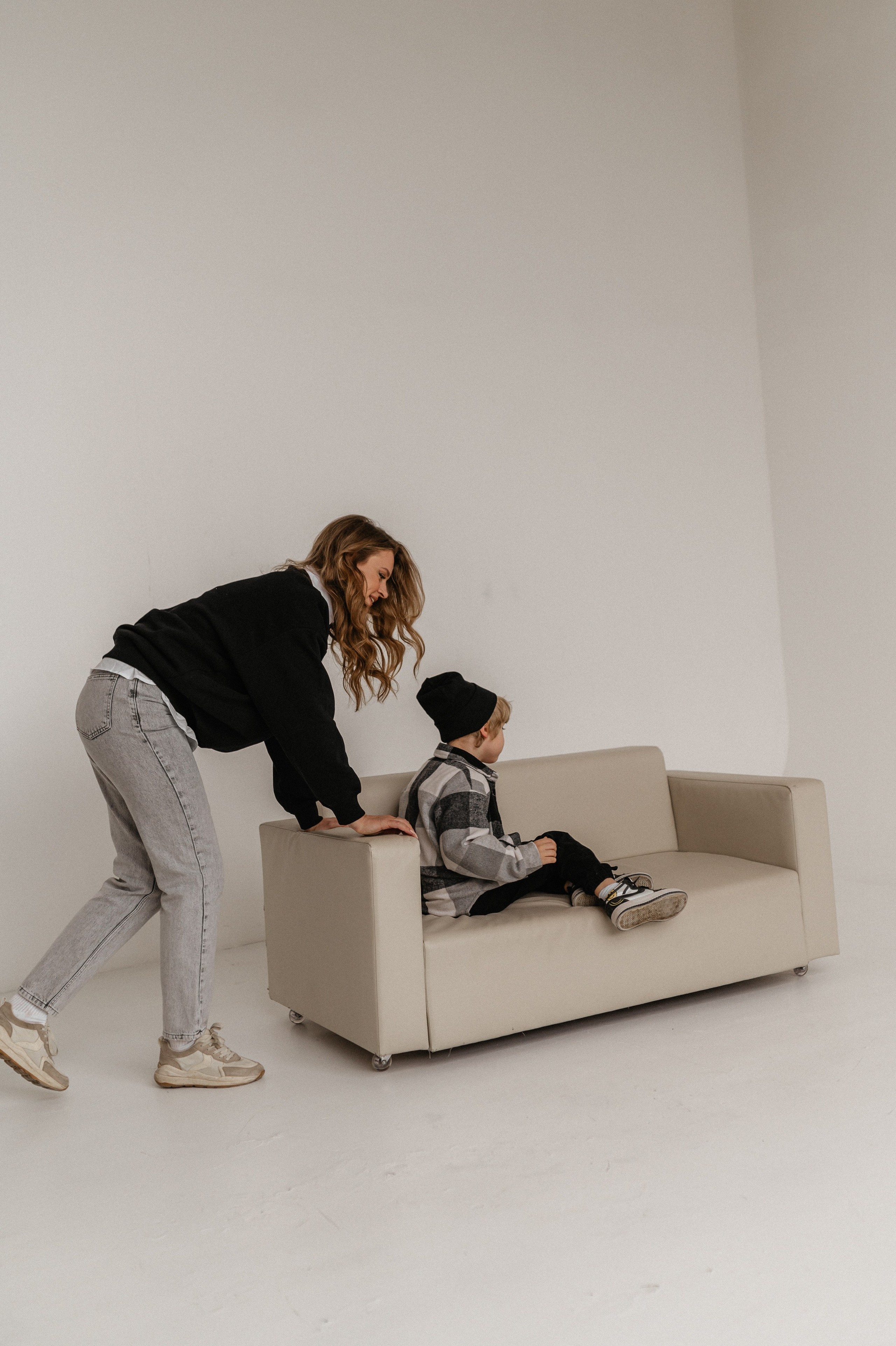 Мама и сын. Главная