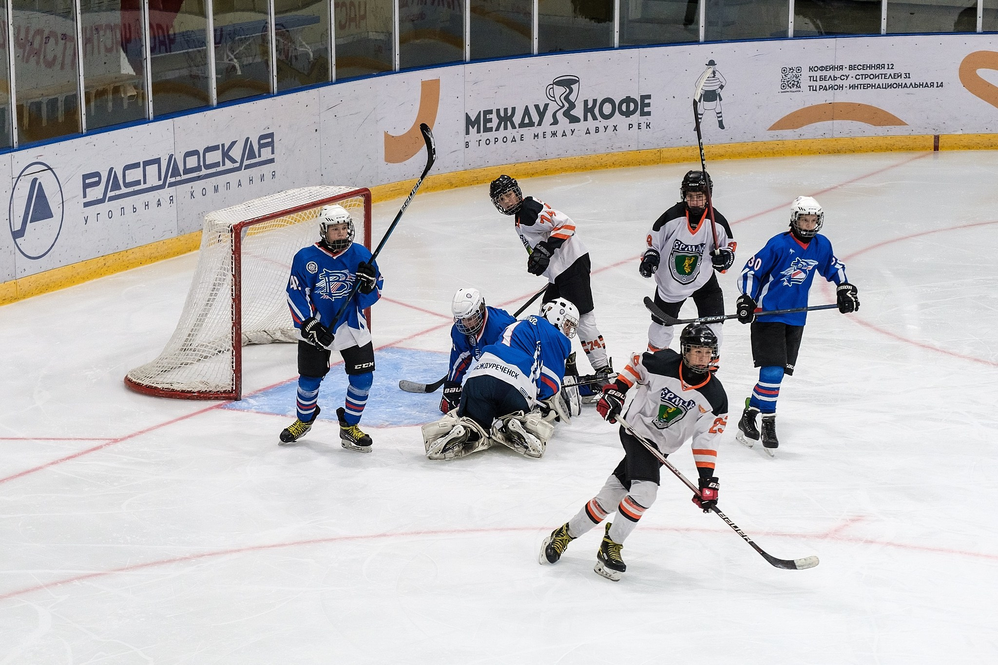 Хоккейный матч Вымпел-2011 (Междуреченск) vs Ермак (Ангарск) — фотограф в Междуреченске Никита Максимов