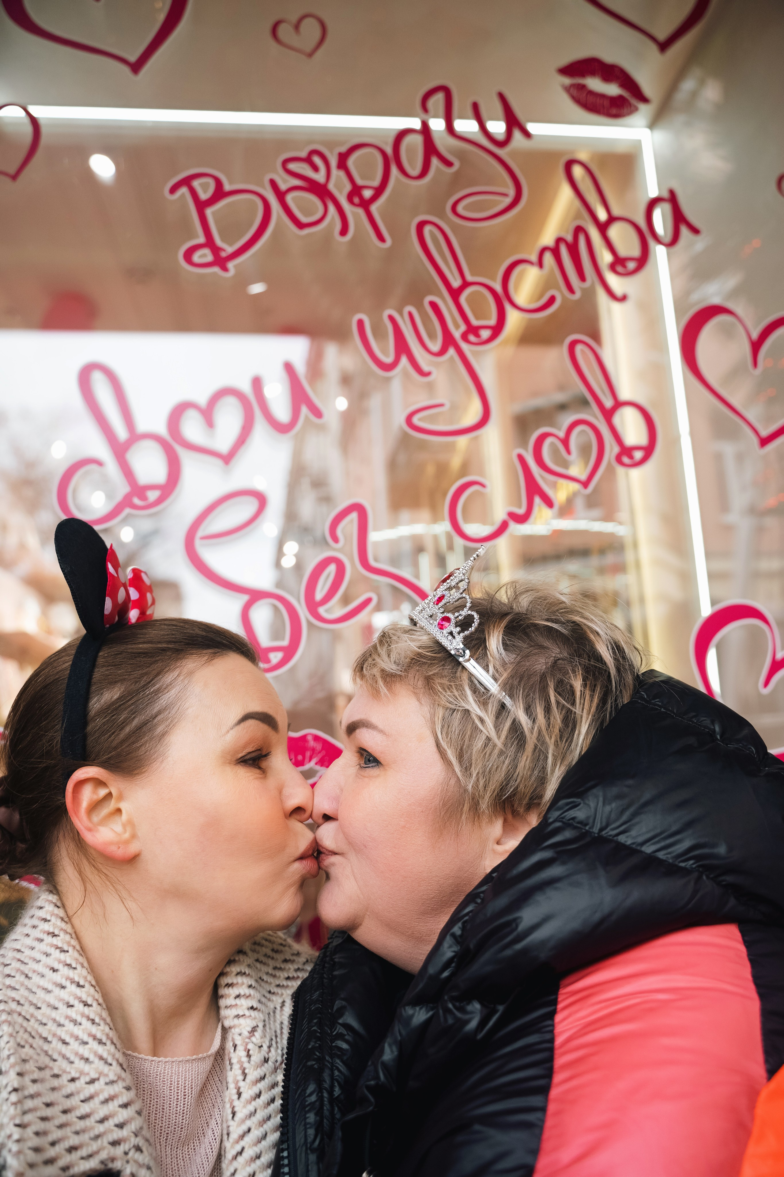 FRIENDS story Надежда + Ирина. Контент фотограф в Москве Кулич Настя