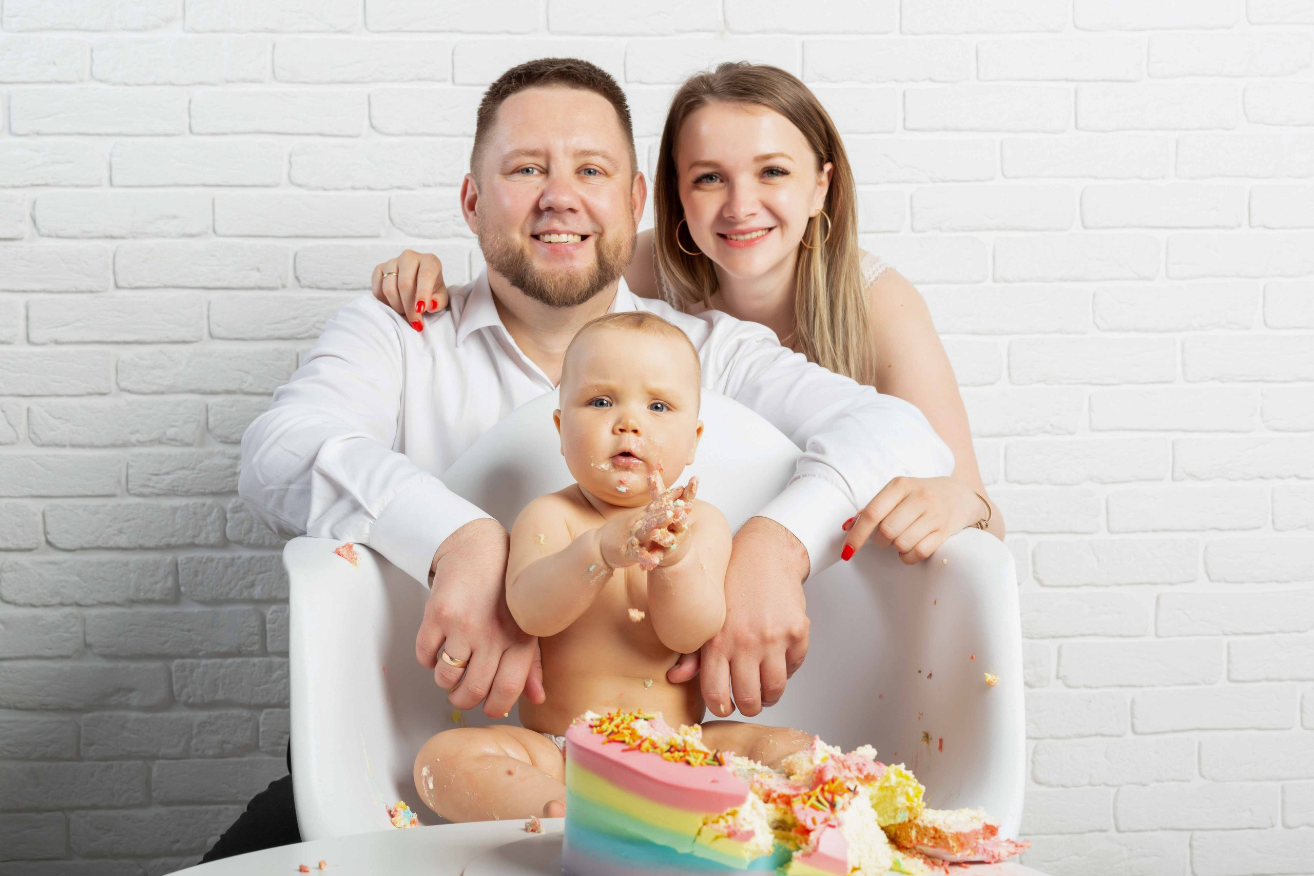 Фотосессия на один годик. Фотостудия Алматы. Семейная и детская фотостудия Family studio.Фотограф Алматы